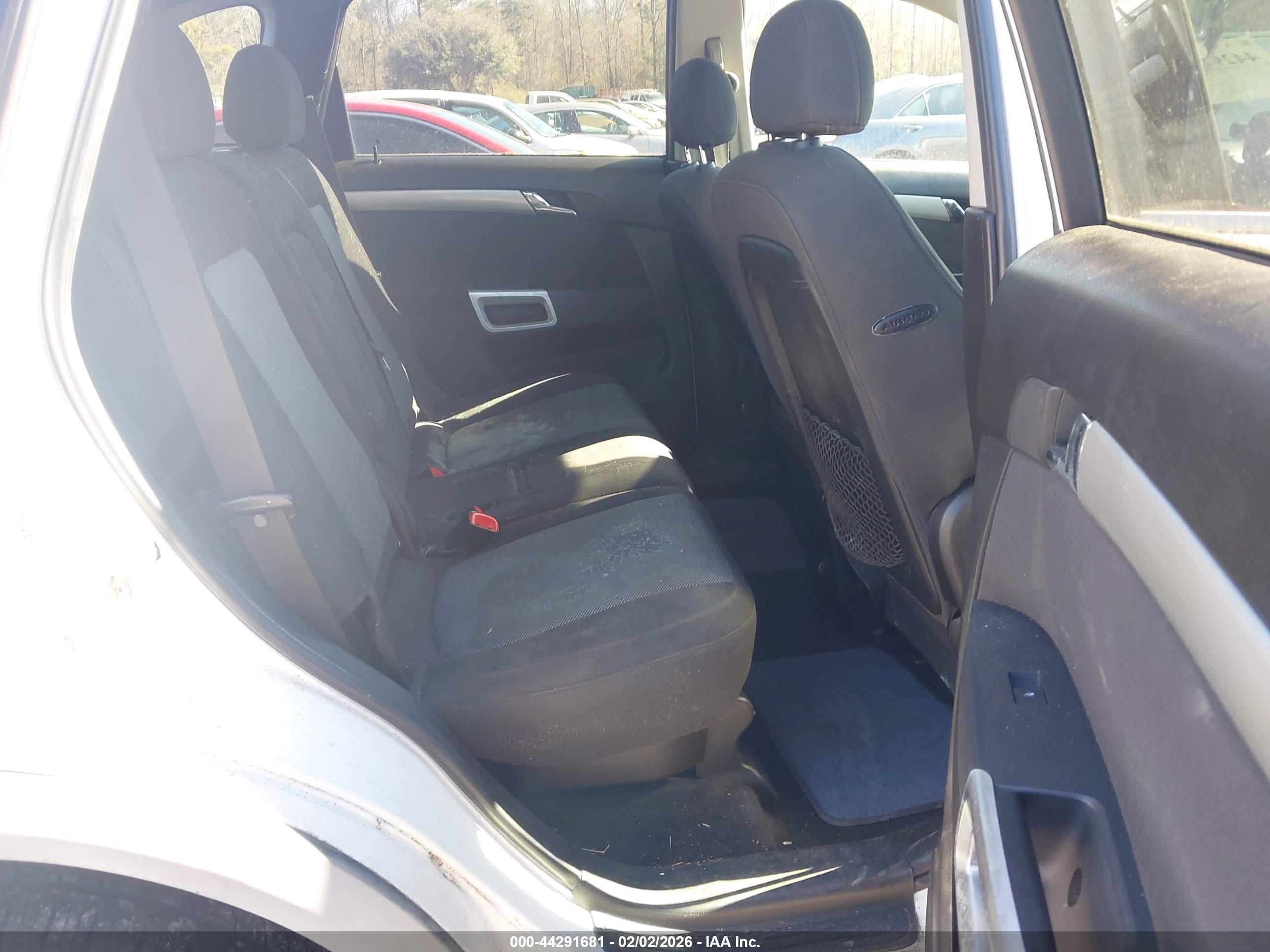 CHEVROLET CAPTIVA image 8