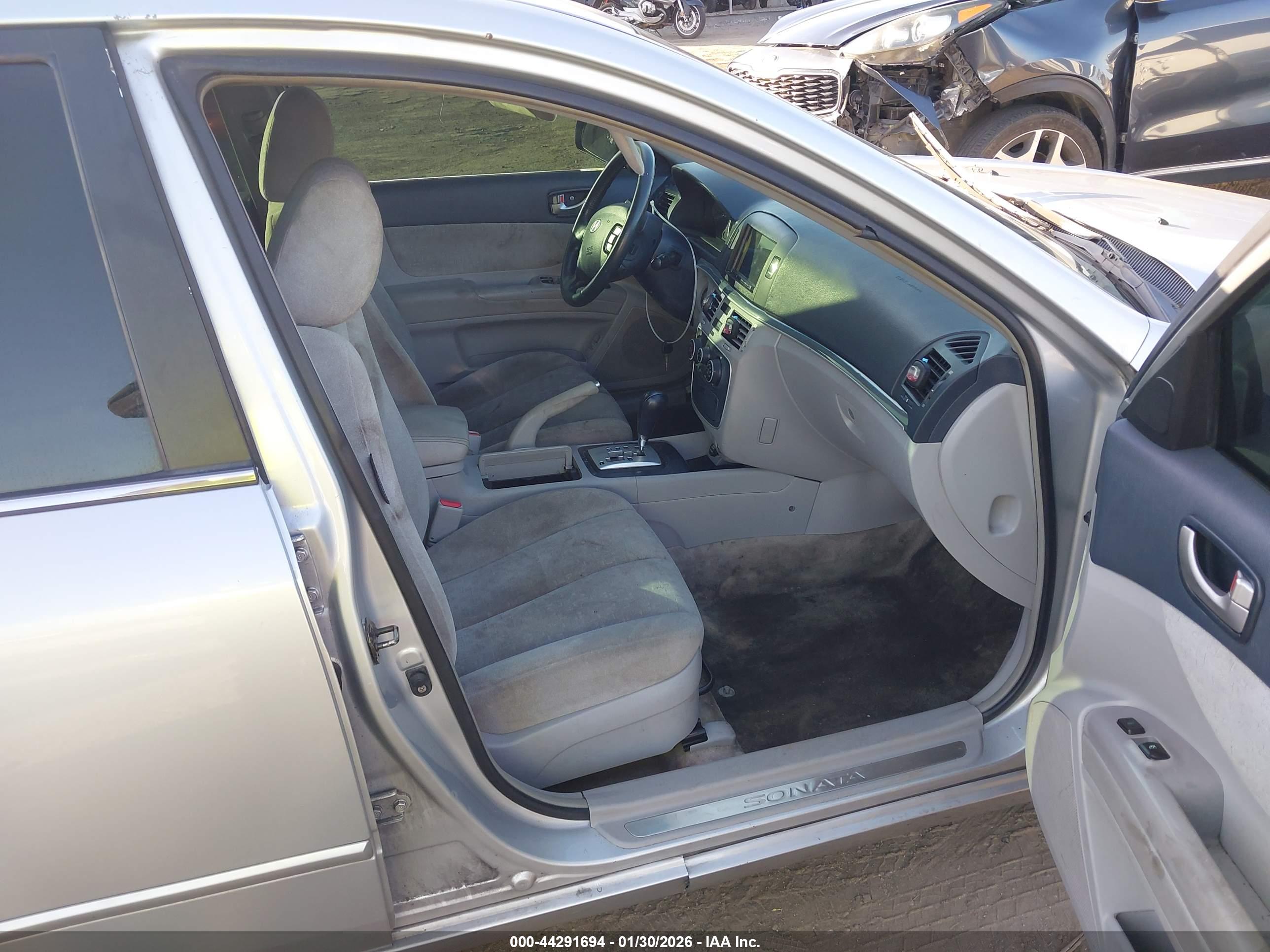 HYUNDAI SONATA image 5