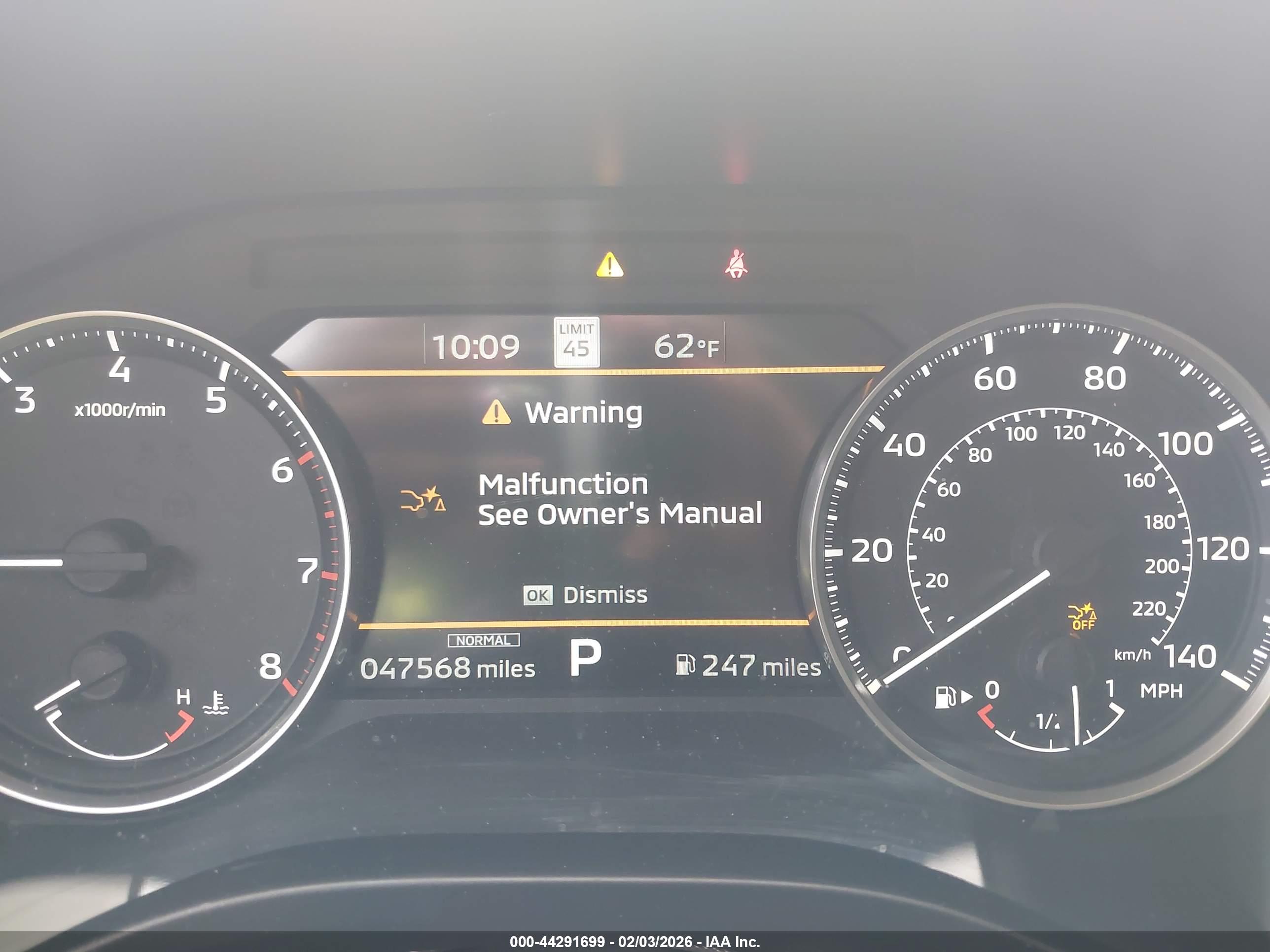 MITSUBISHI OUTLANDER image 7