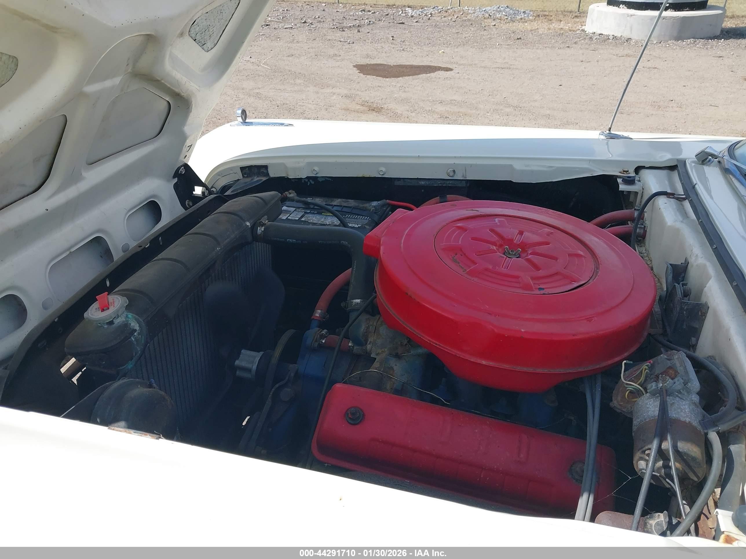 FORD FAIRLANE image 10