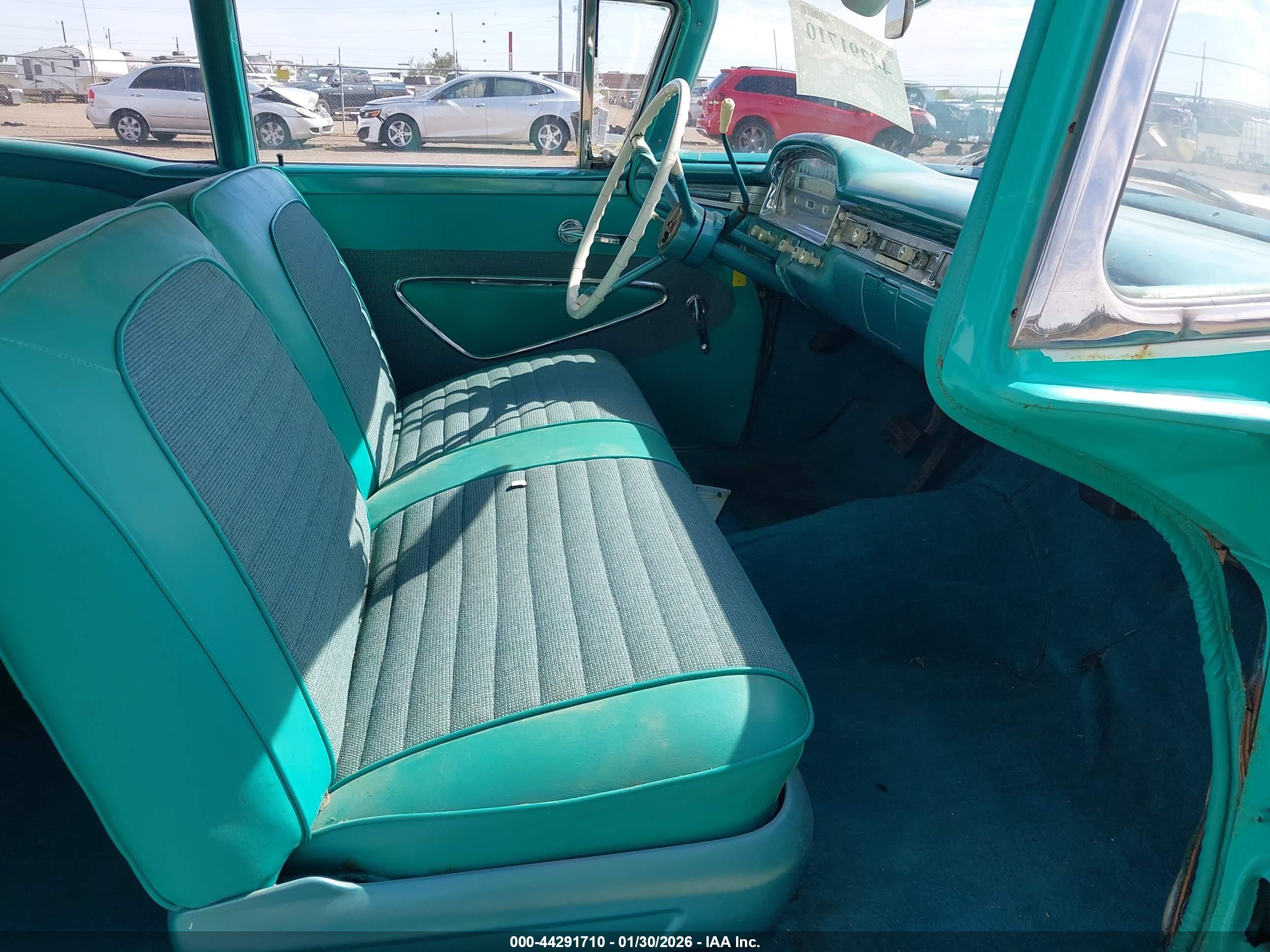 FORD FAIRLANE image 5