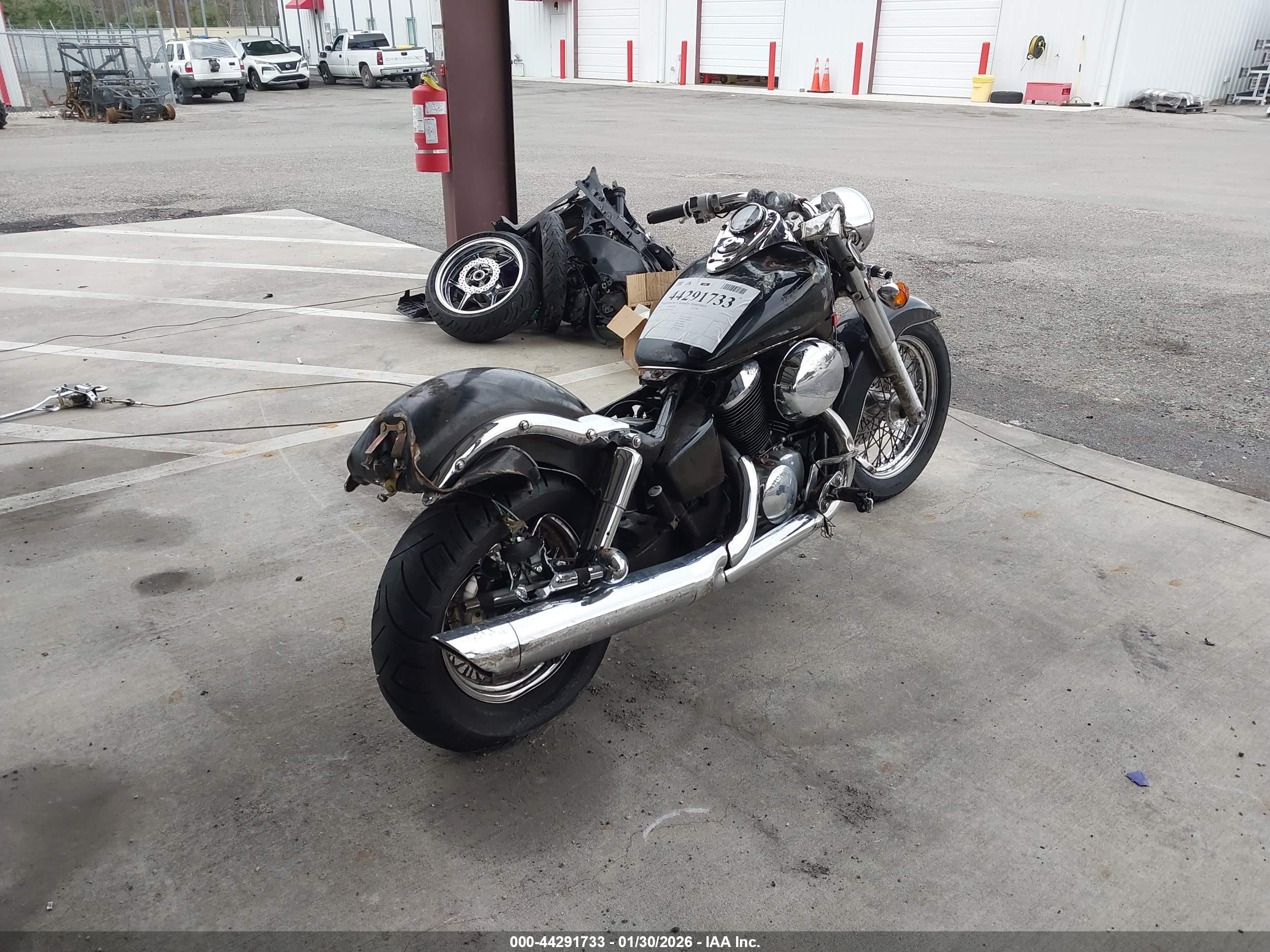 HONDA VT750 image 4