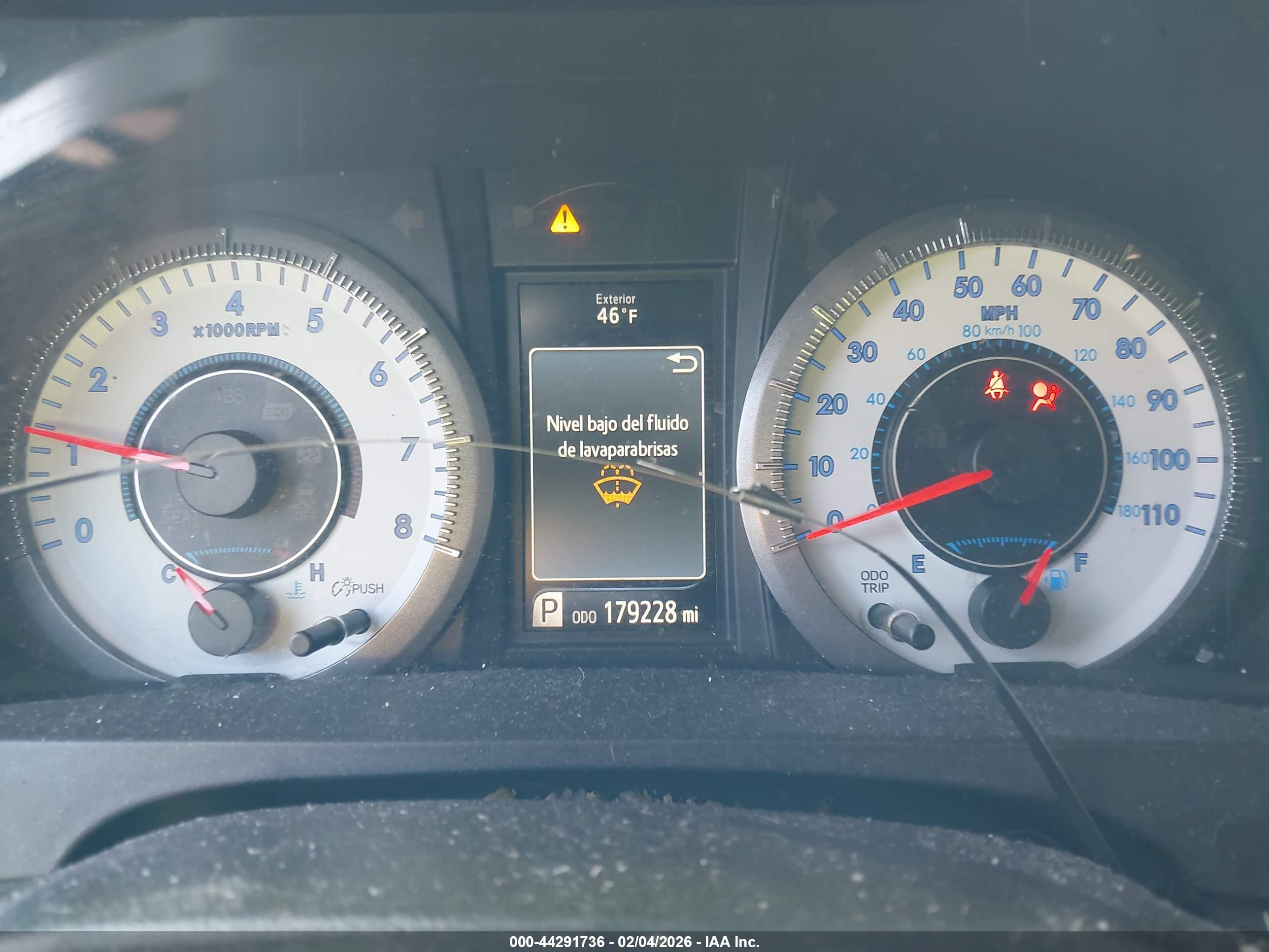 TOYOTA SIENNA image 7