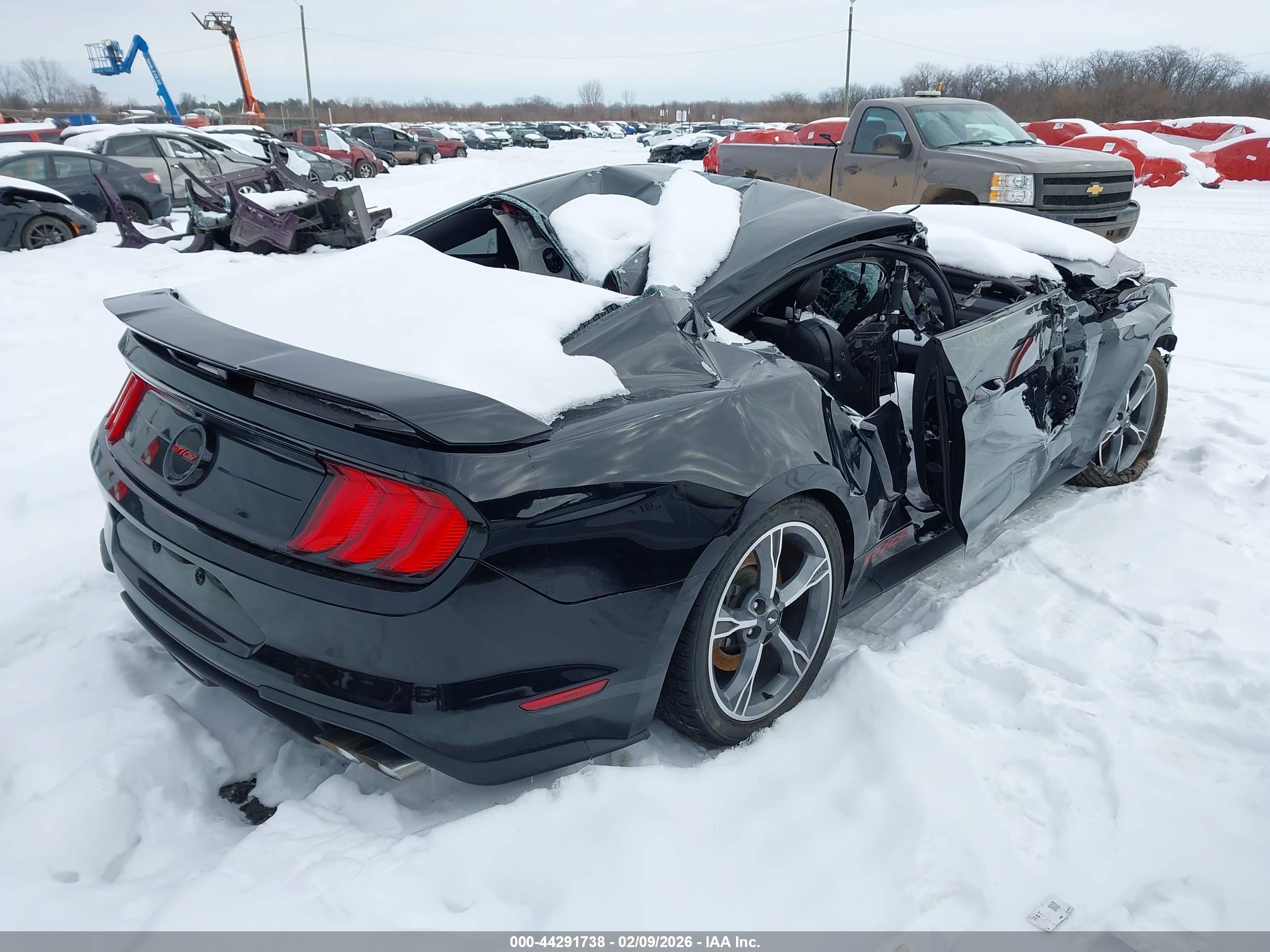 FORD MUSTANG image 4