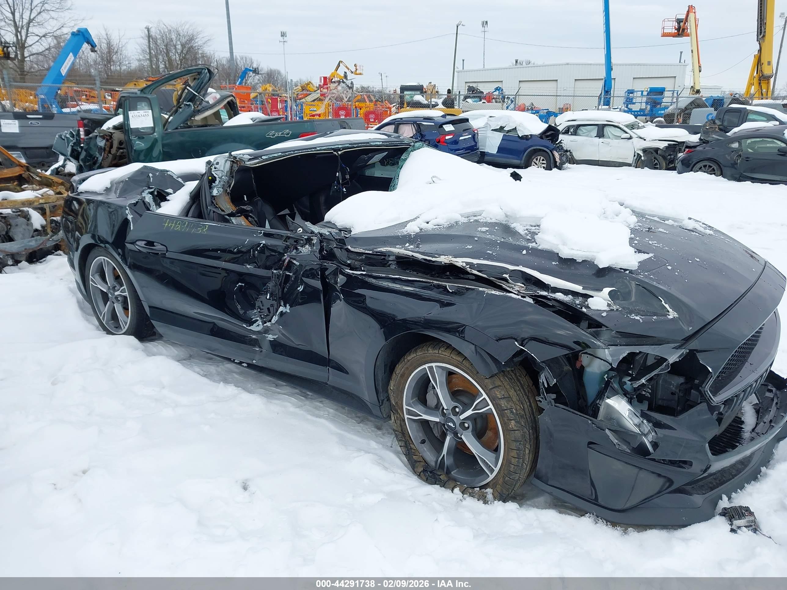 FORD MUSTANG image 6