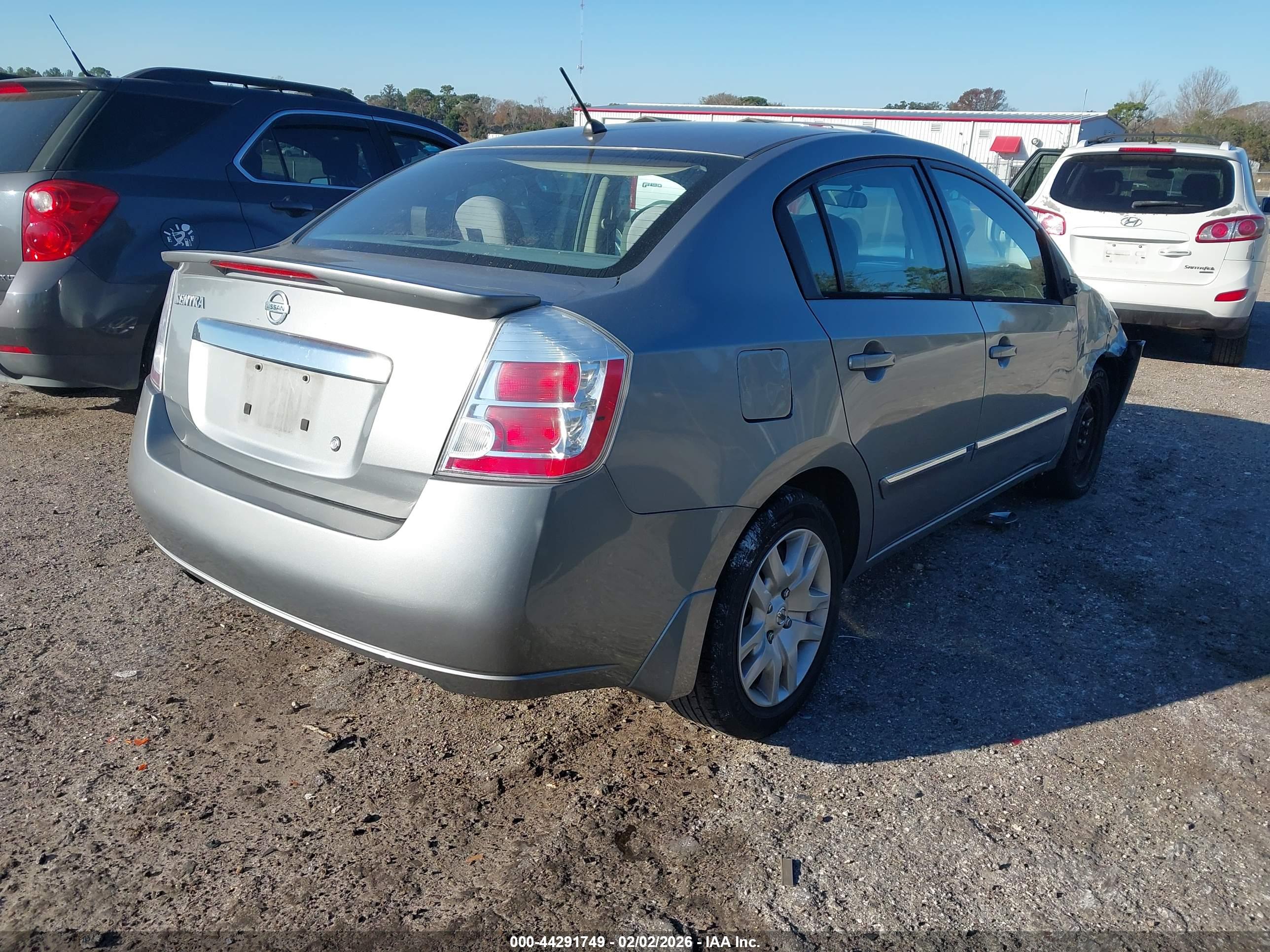 NISSAN SENTRA image 4