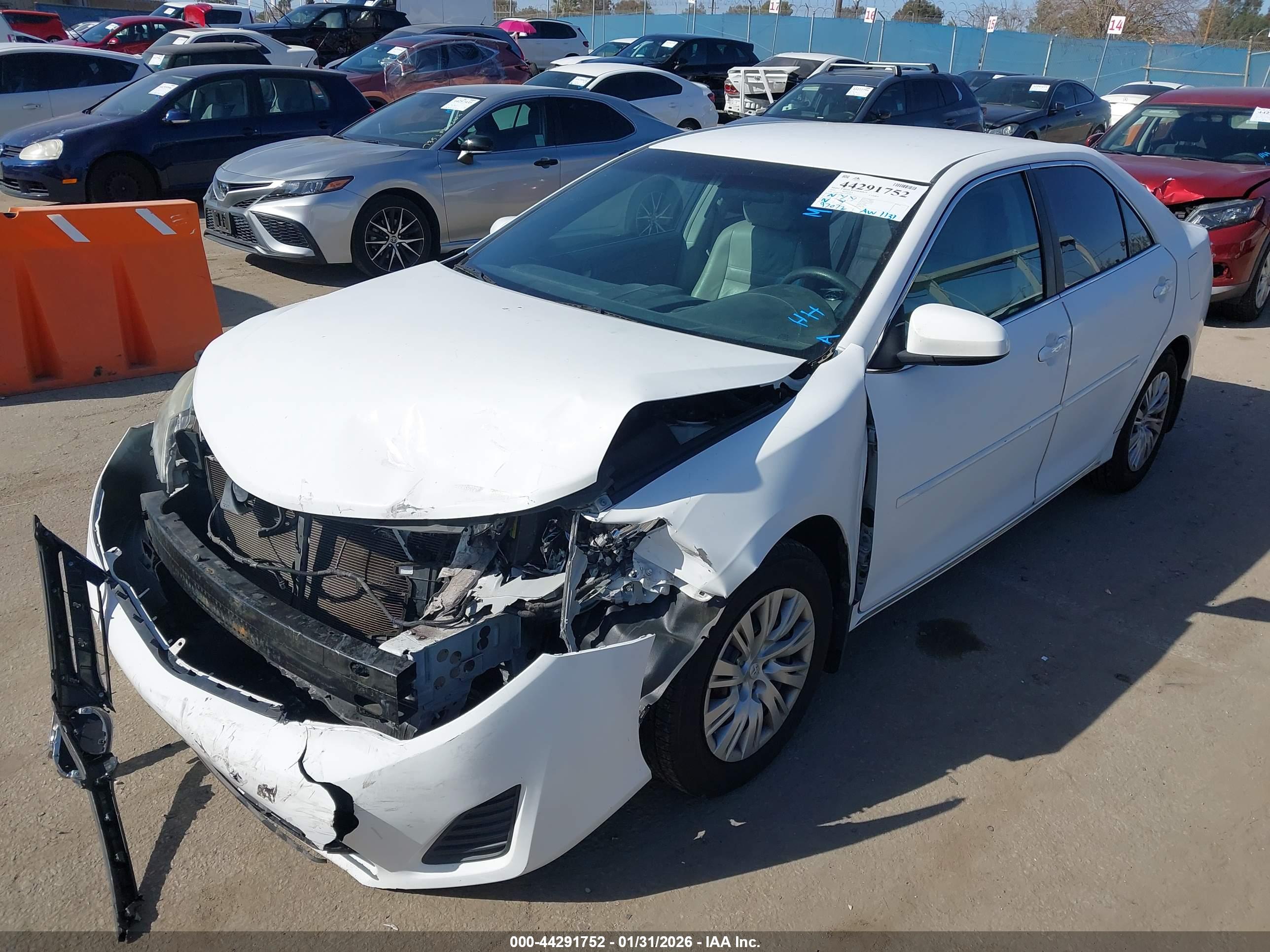 TOYOTA CAMRY image 2