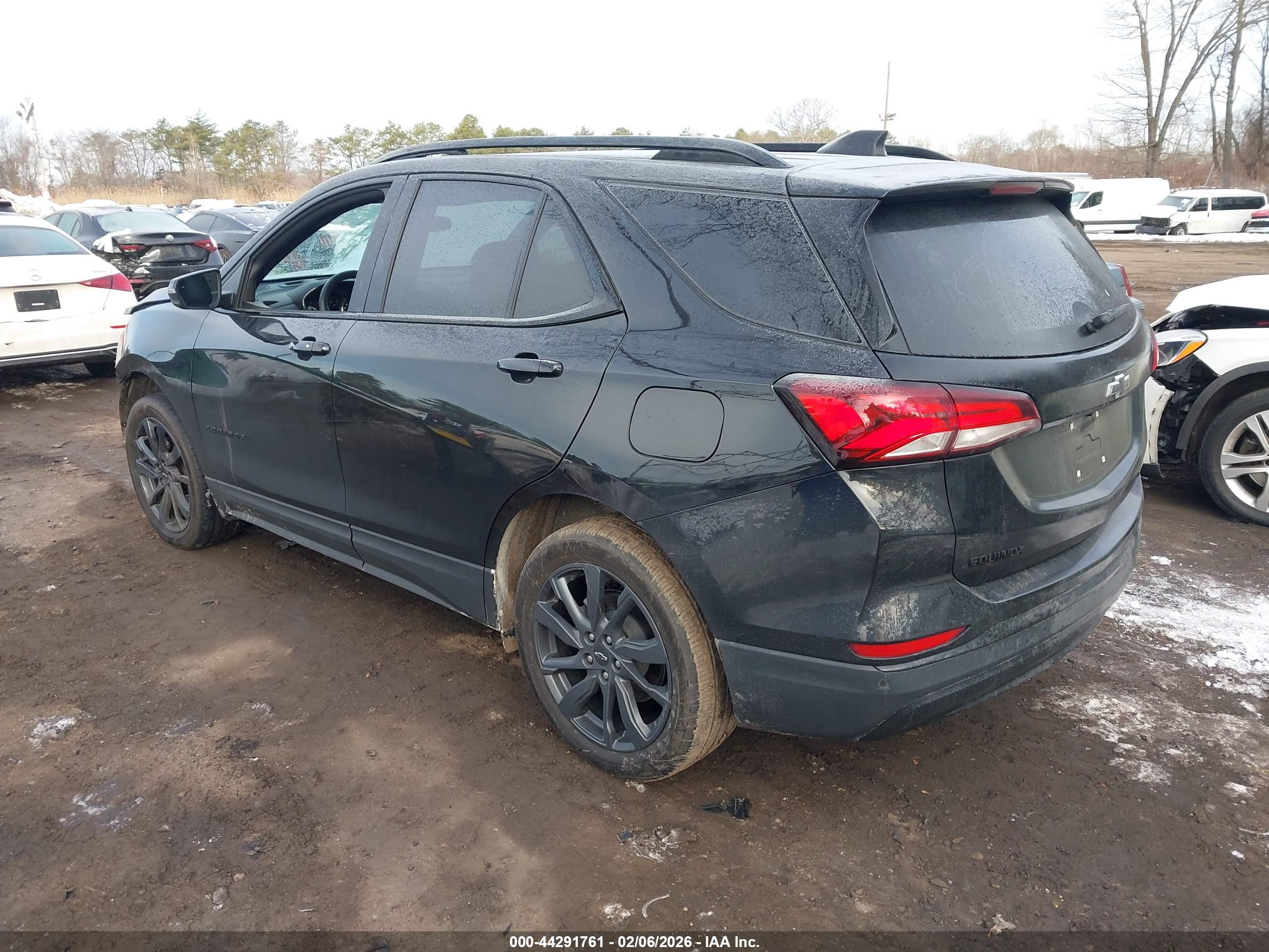 CHEVROLET EQUINOX image 3