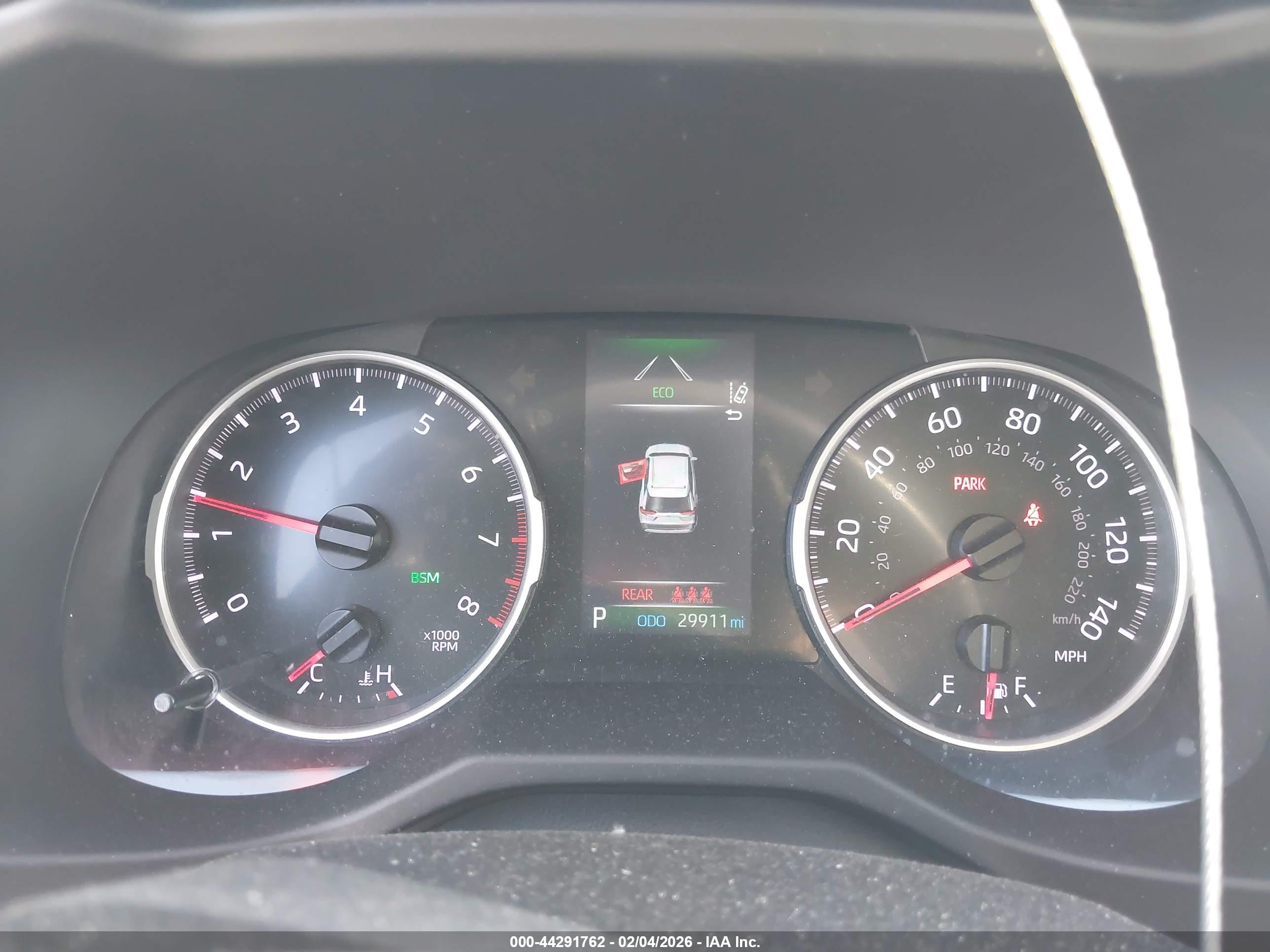 TOYOTA RAV4 image 7