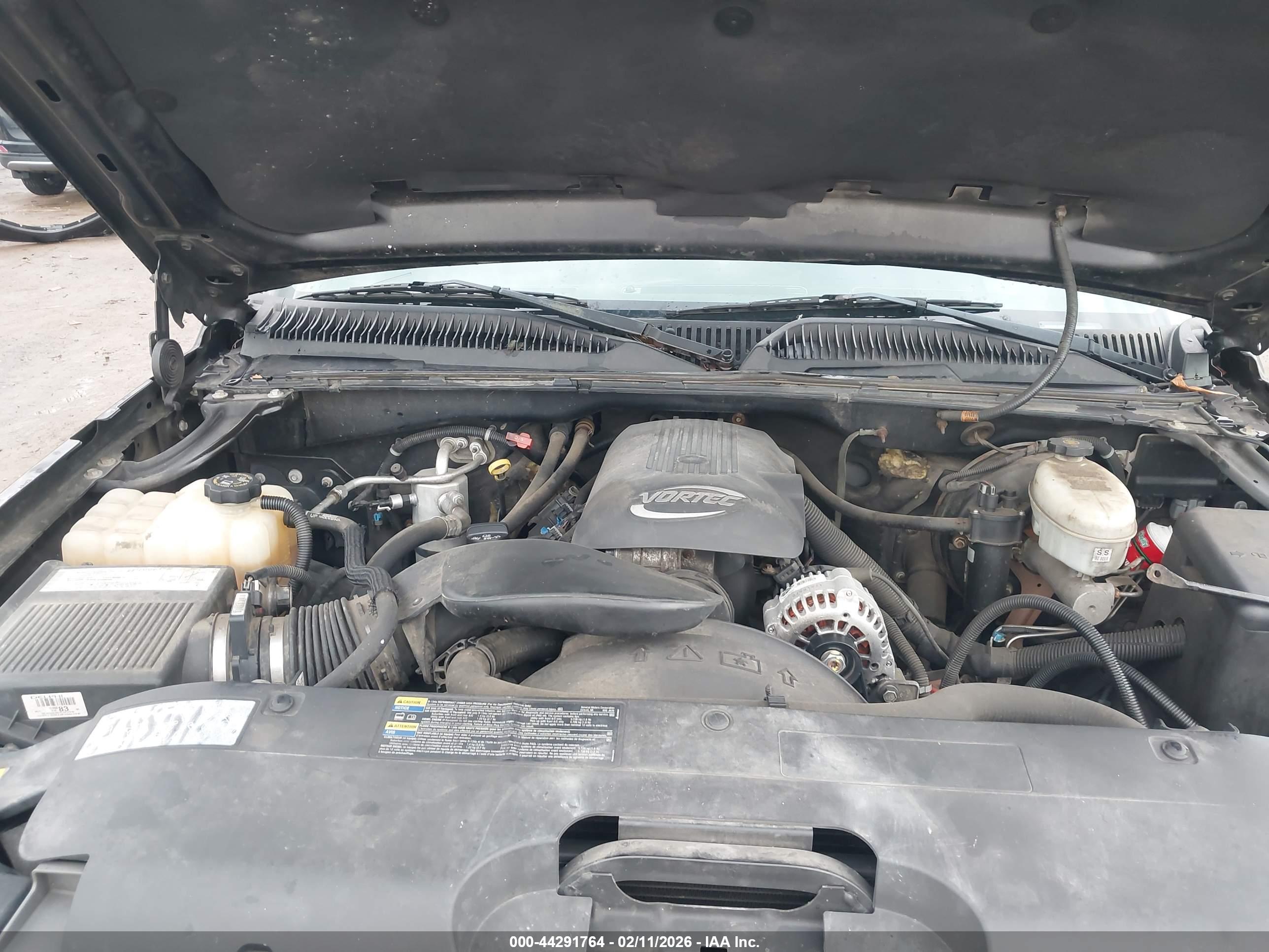 CHEVROLET SILVERADO image 10
