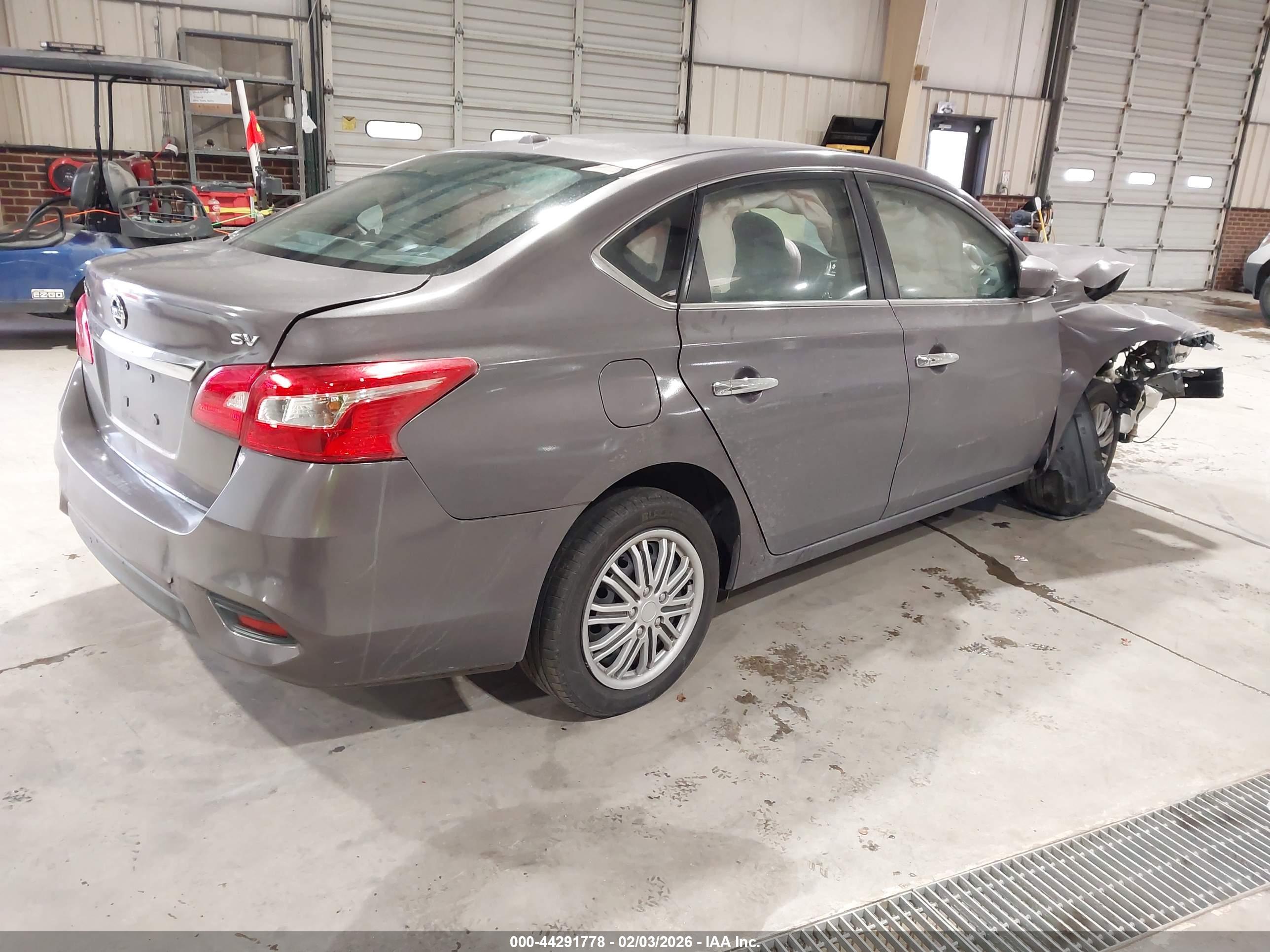 NISSAN SENTRA image 4