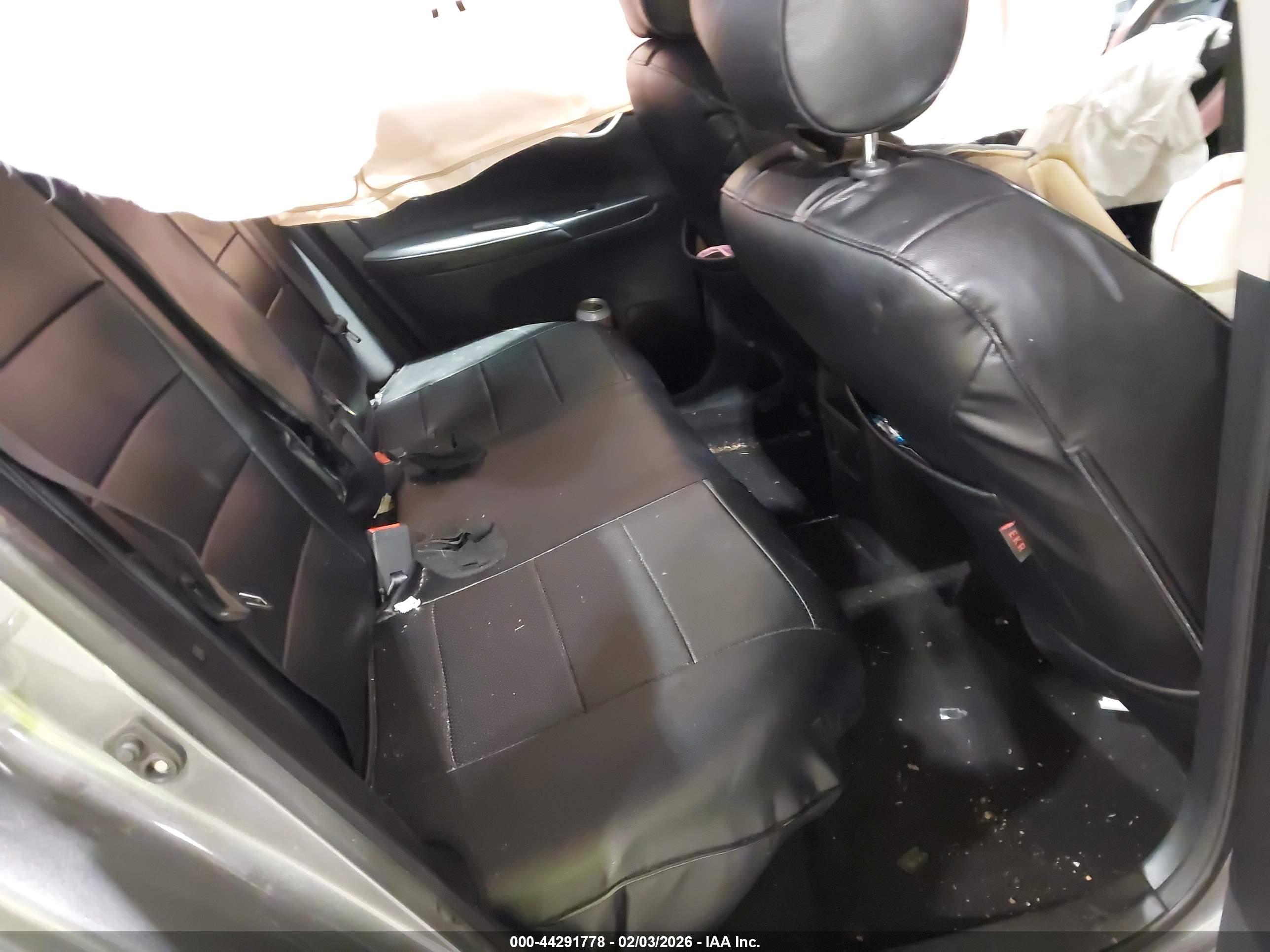 NISSAN SENTRA image 8