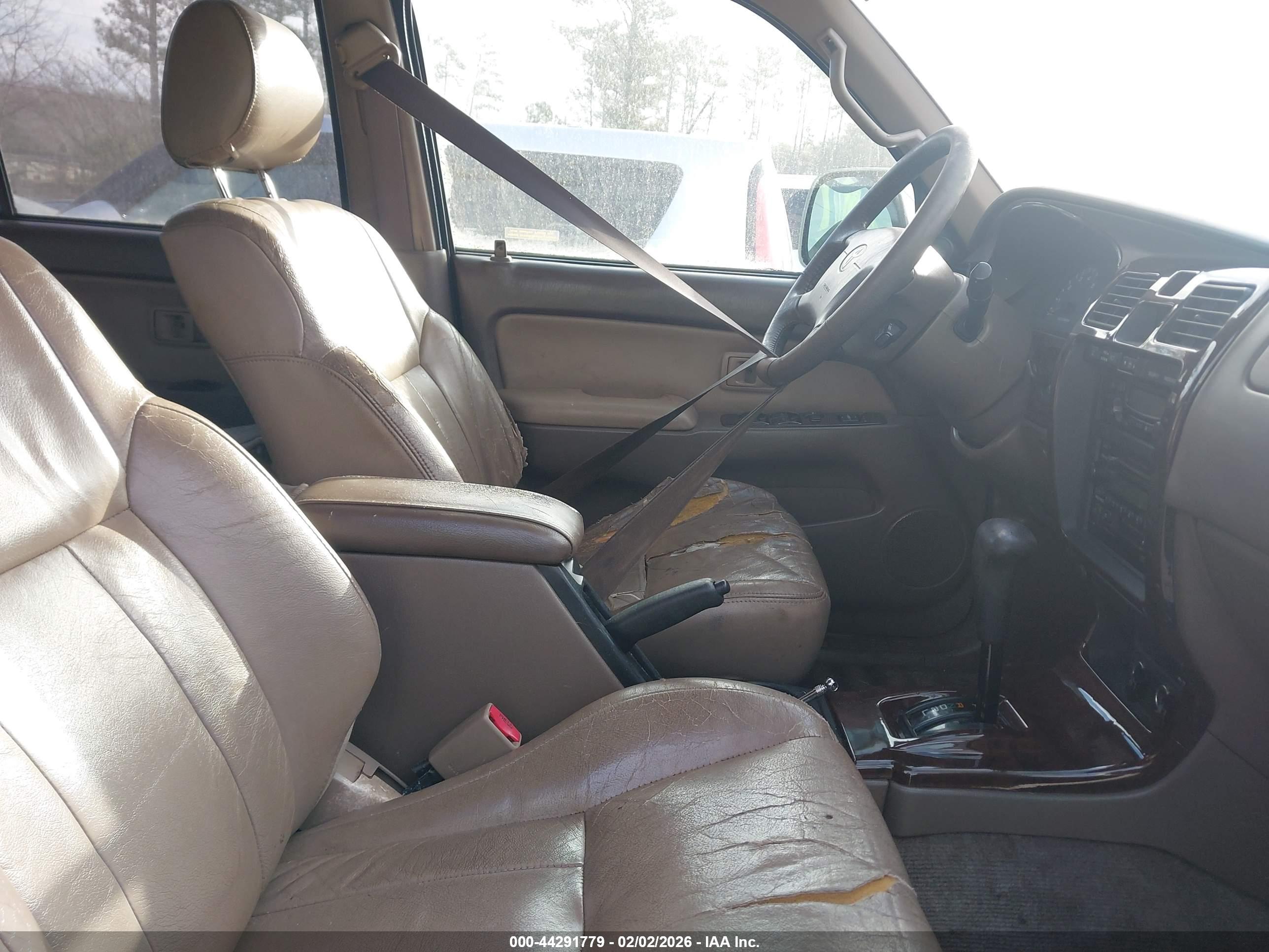 TOYOTA 4RUNNER image 5