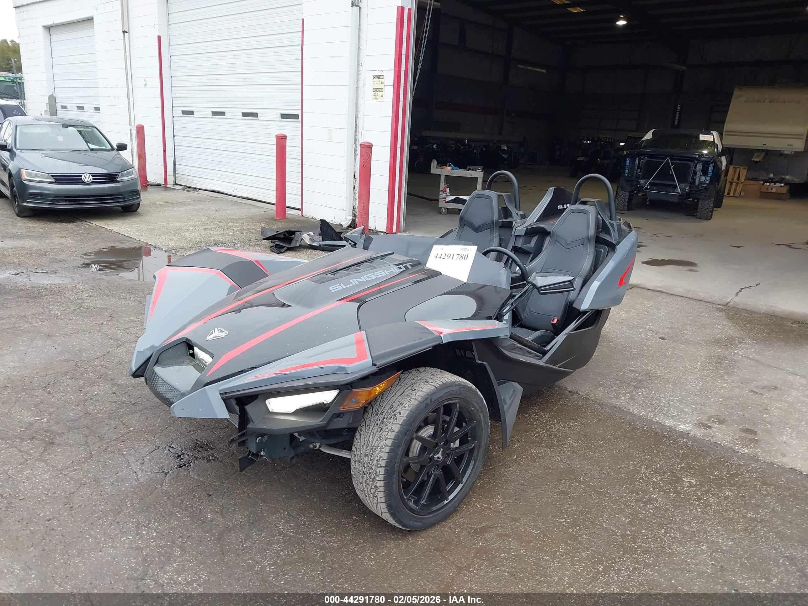 POLARIS SLINGSHOT image 2