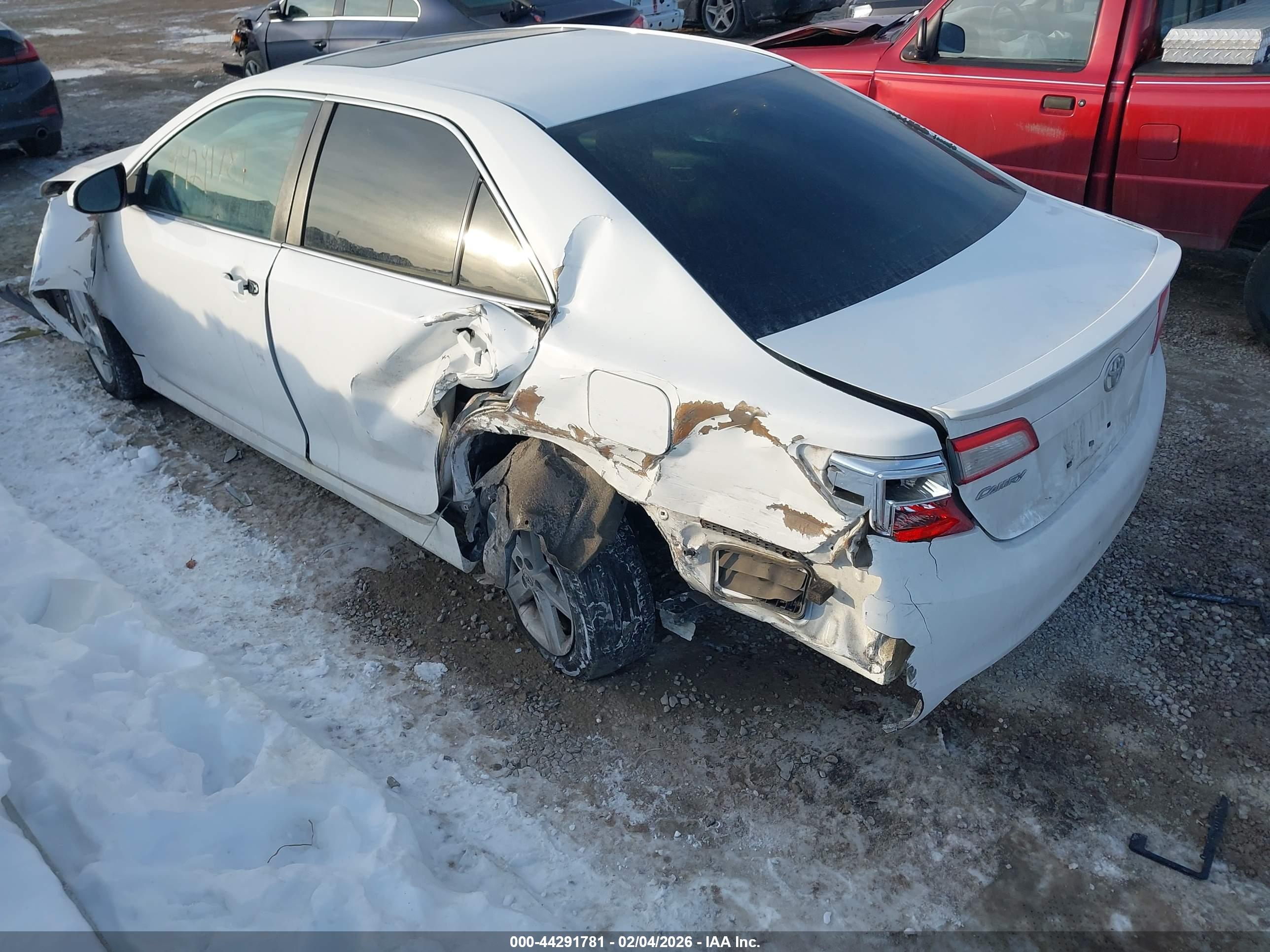 TOYOTA CAMRY image 6