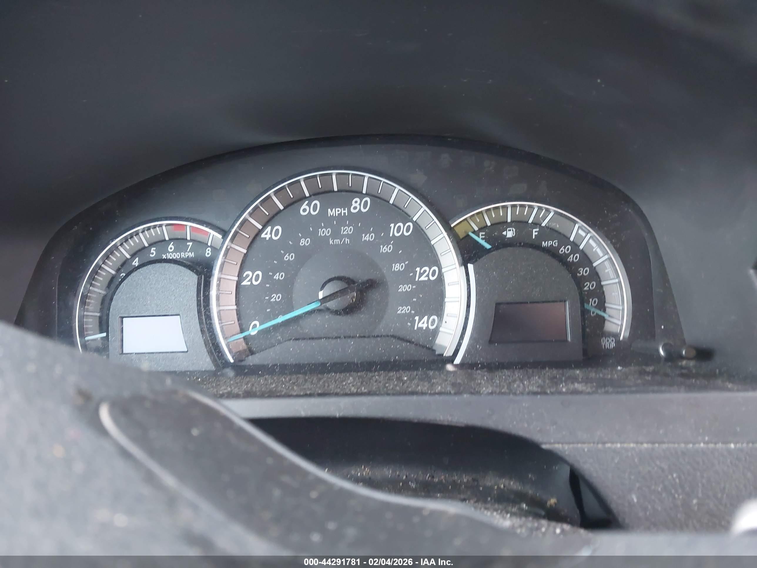 TOYOTA CAMRY image 7