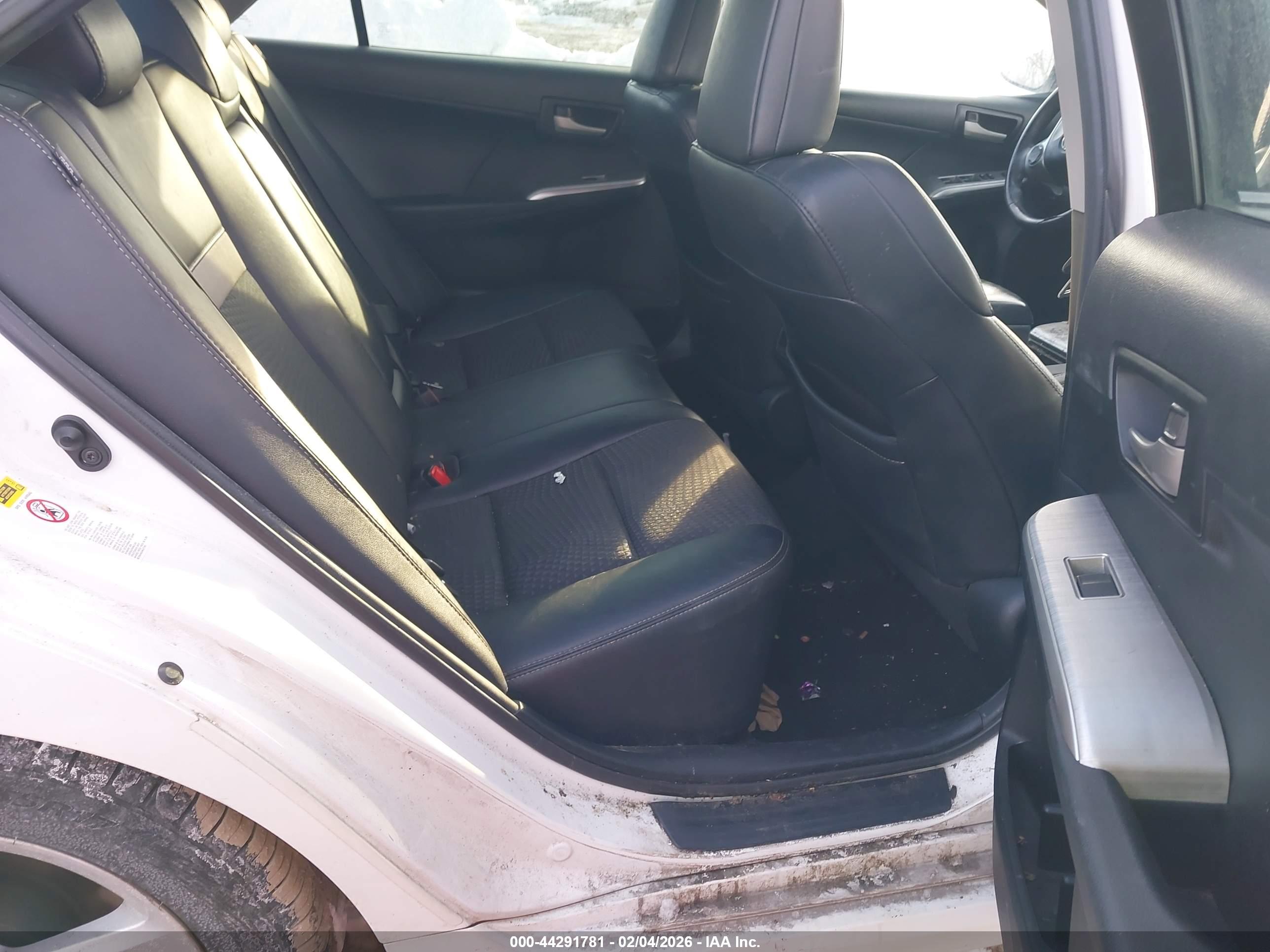 TOYOTA CAMRY image 8