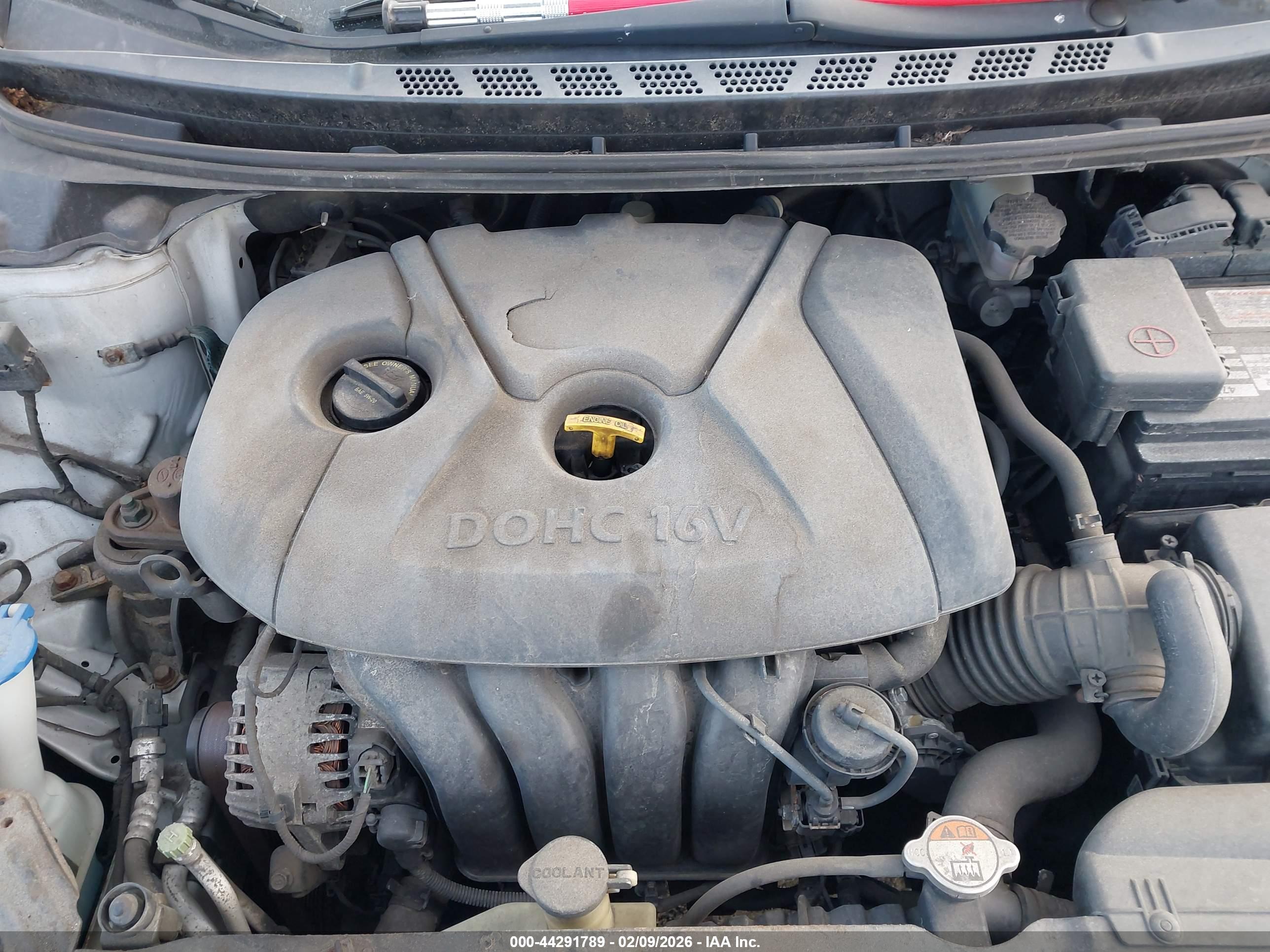 HYUNDAI ELANTRA image 10