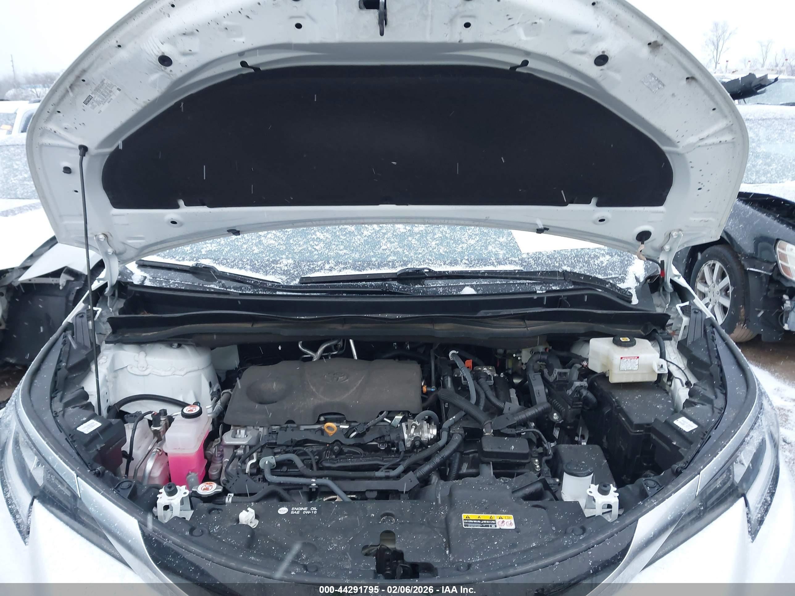 TOYOTA SIENNA image 10