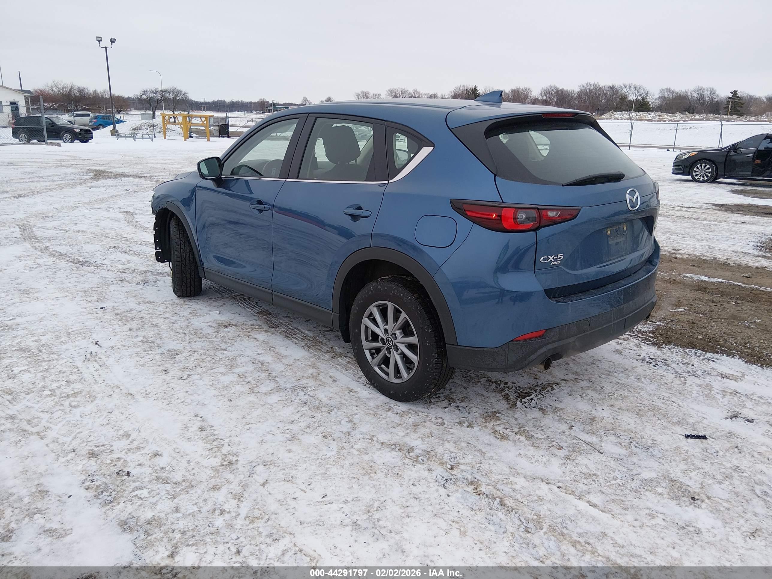 MAZDA CX-5 image 3
