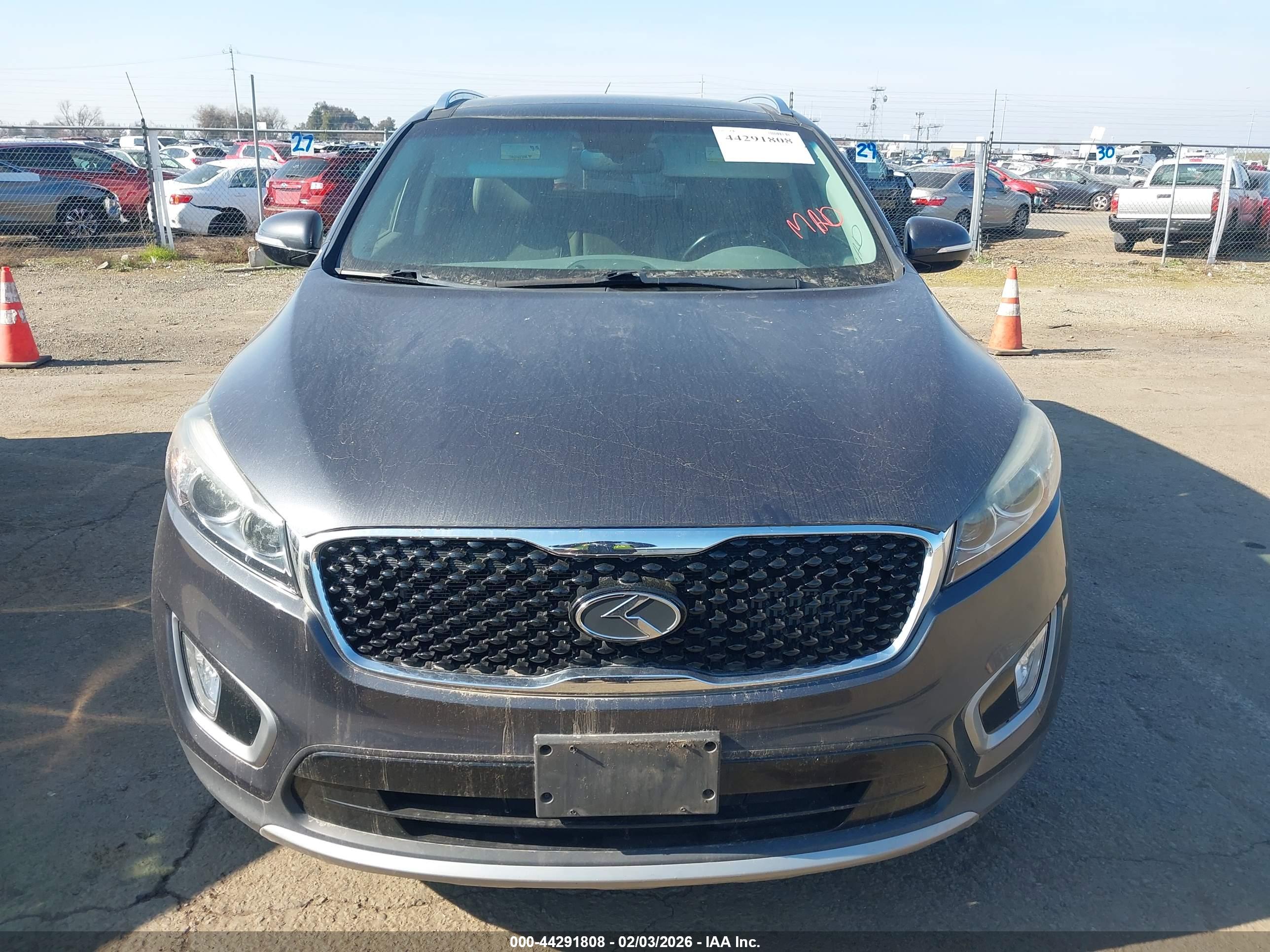 KIA SORENTO image 6