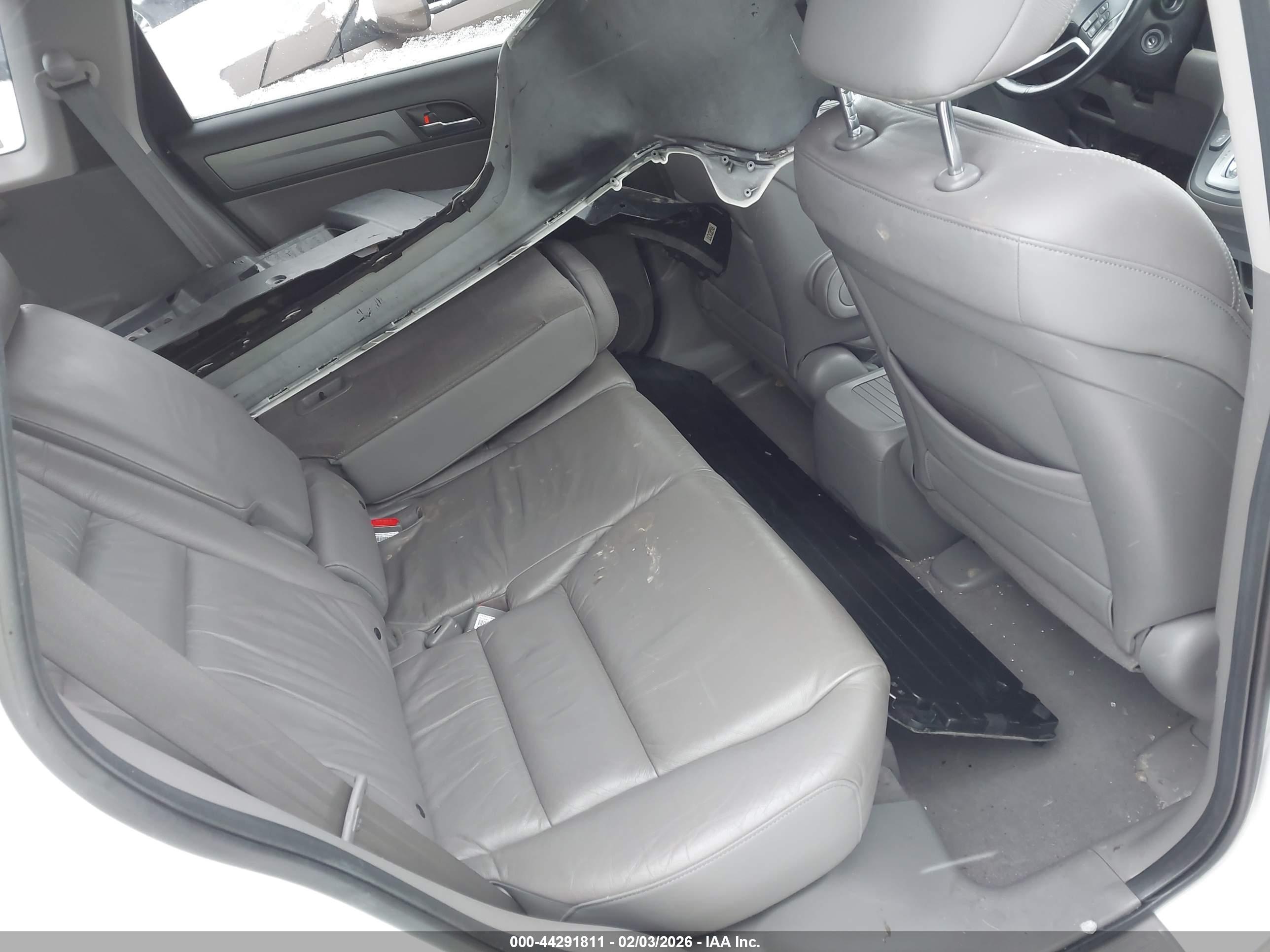 HONDA CR-V image 8