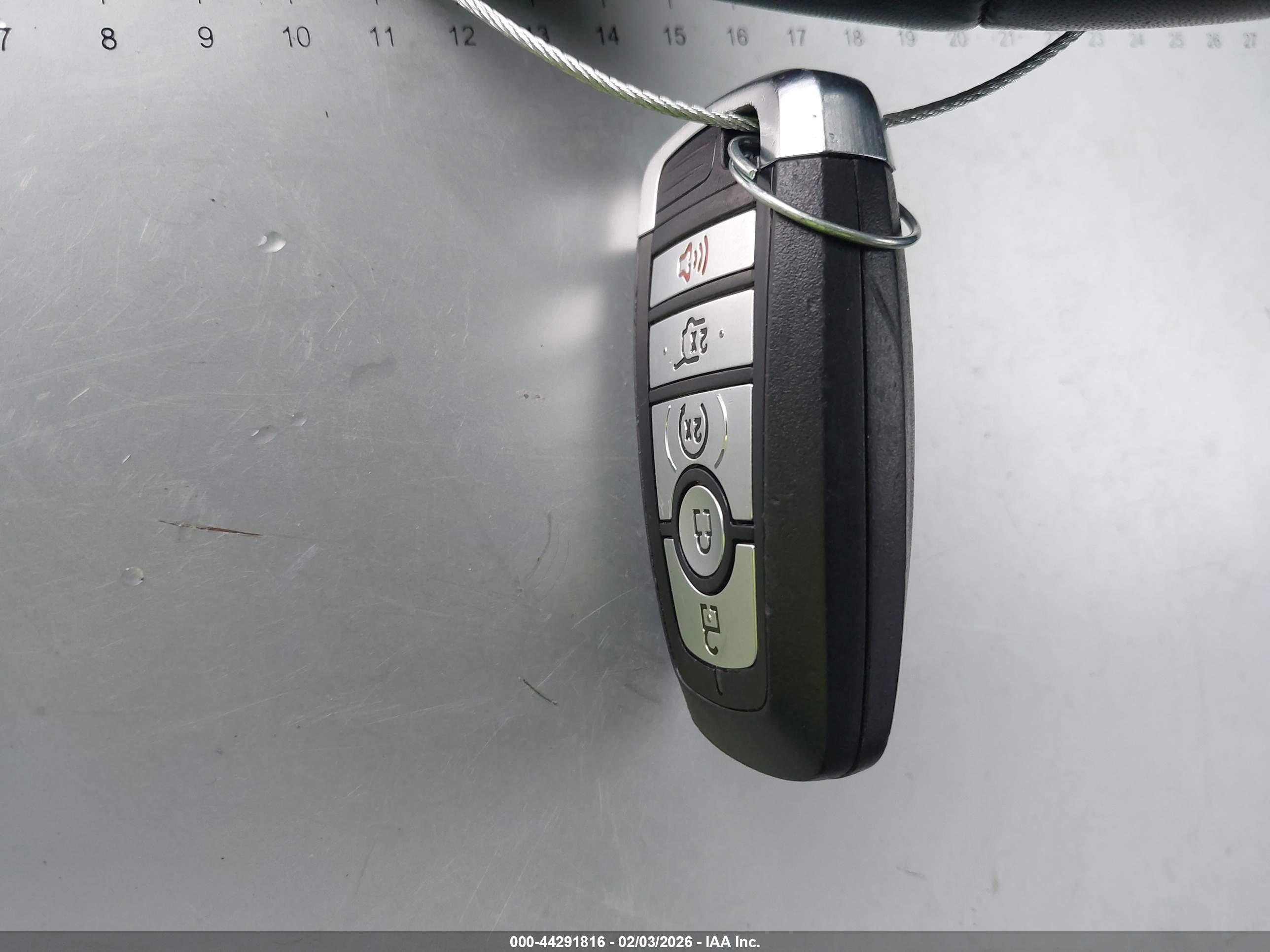 FORD EXPEDITION image 11