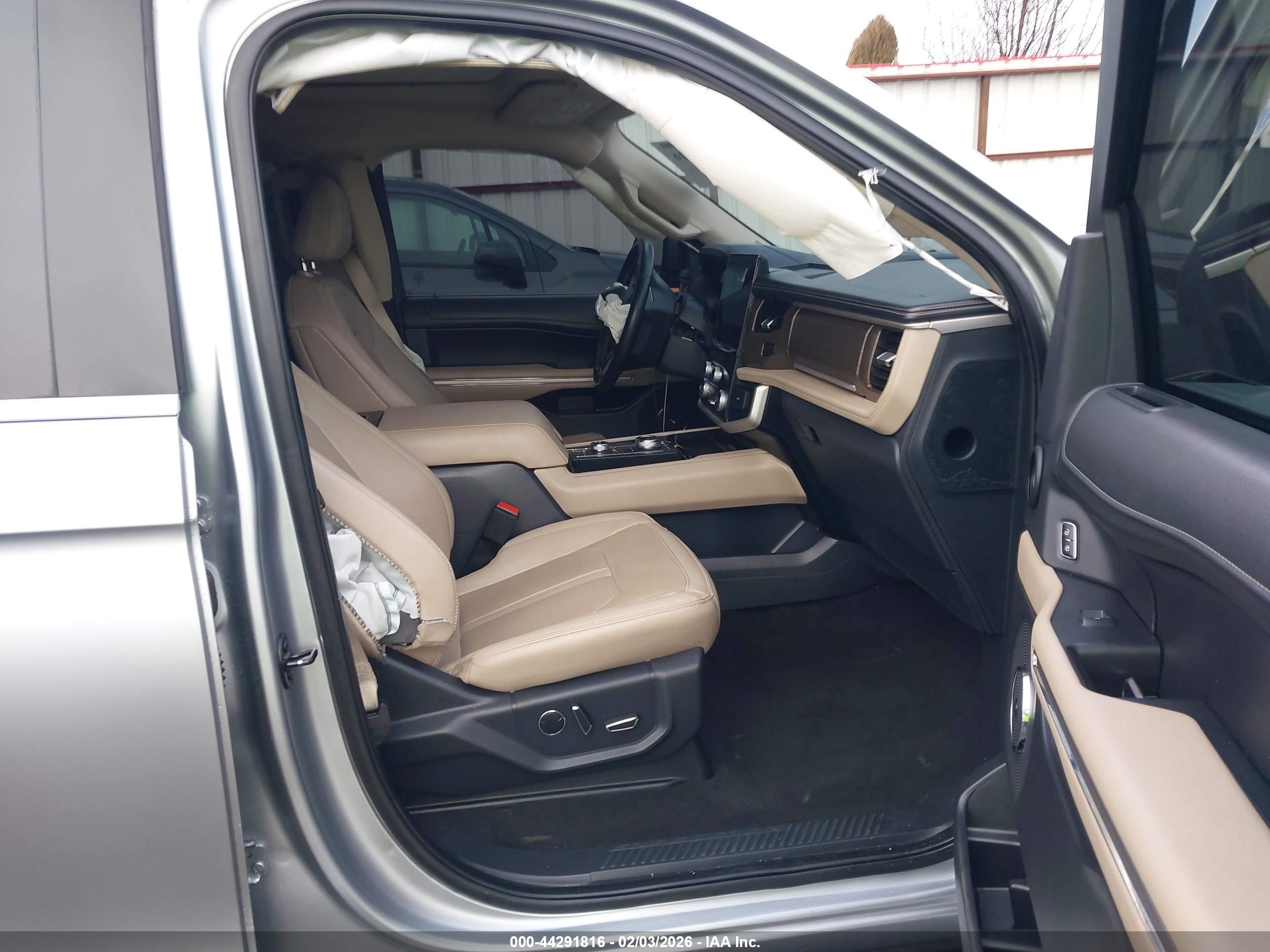 FORD EXPEDITION image 5