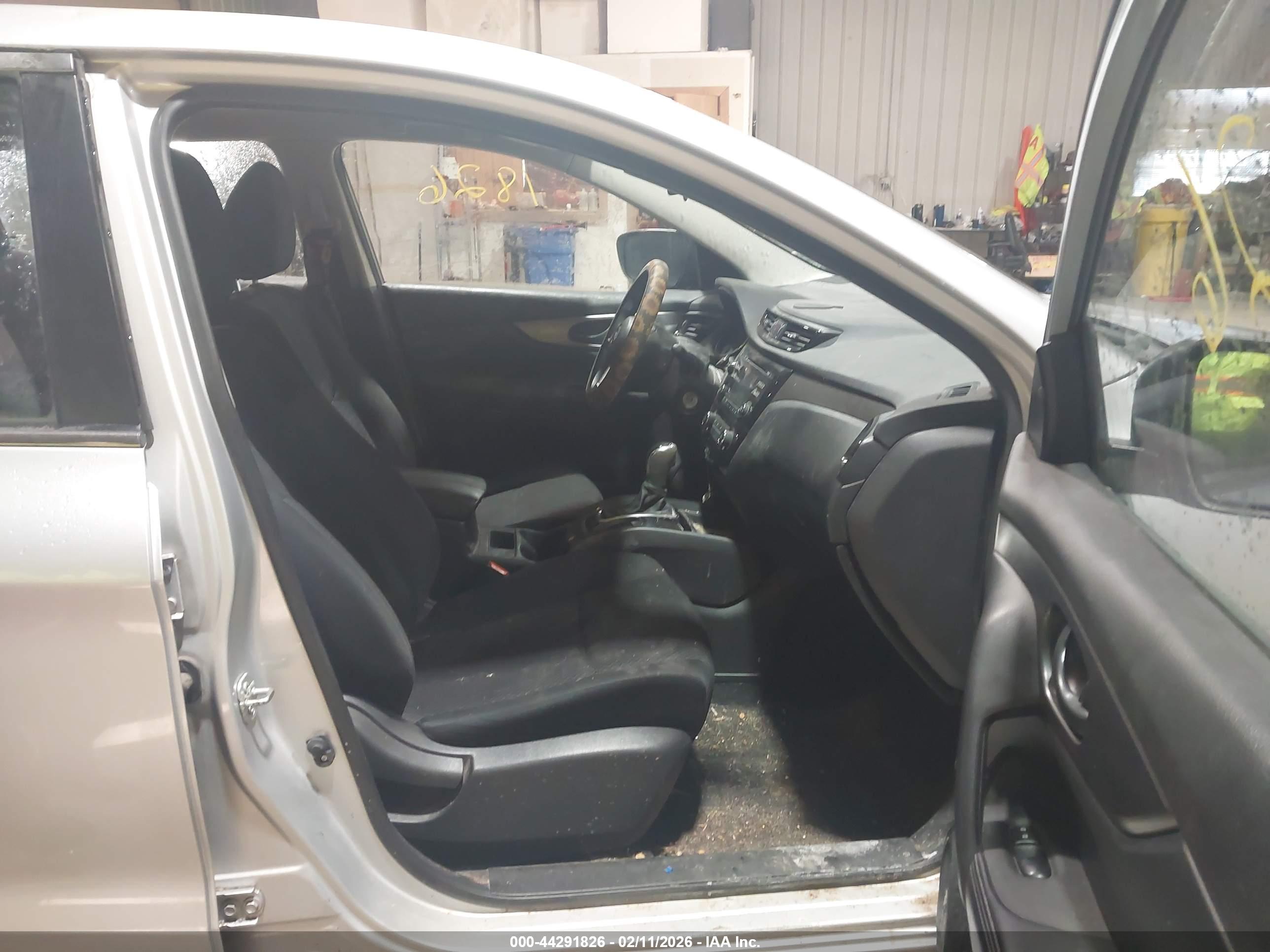 NISSAN ROGUE image 5