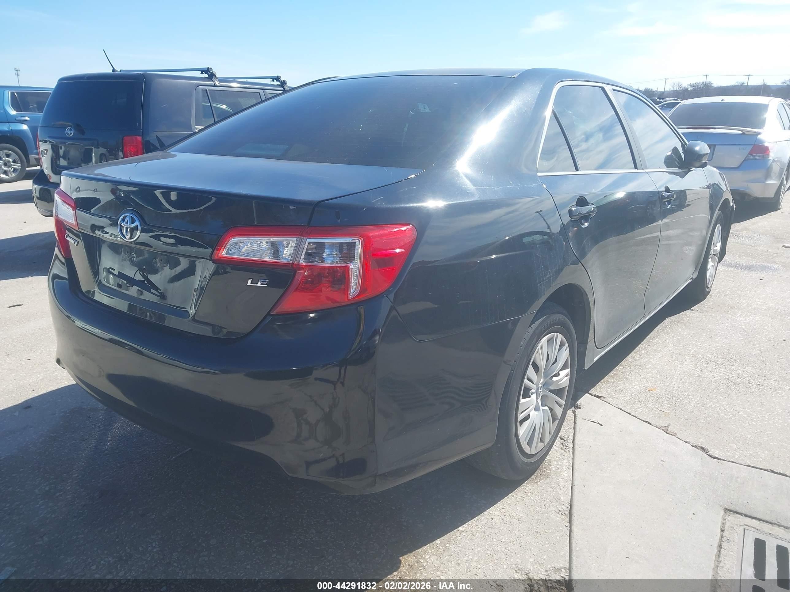 TOYOTA CAMRY image 4