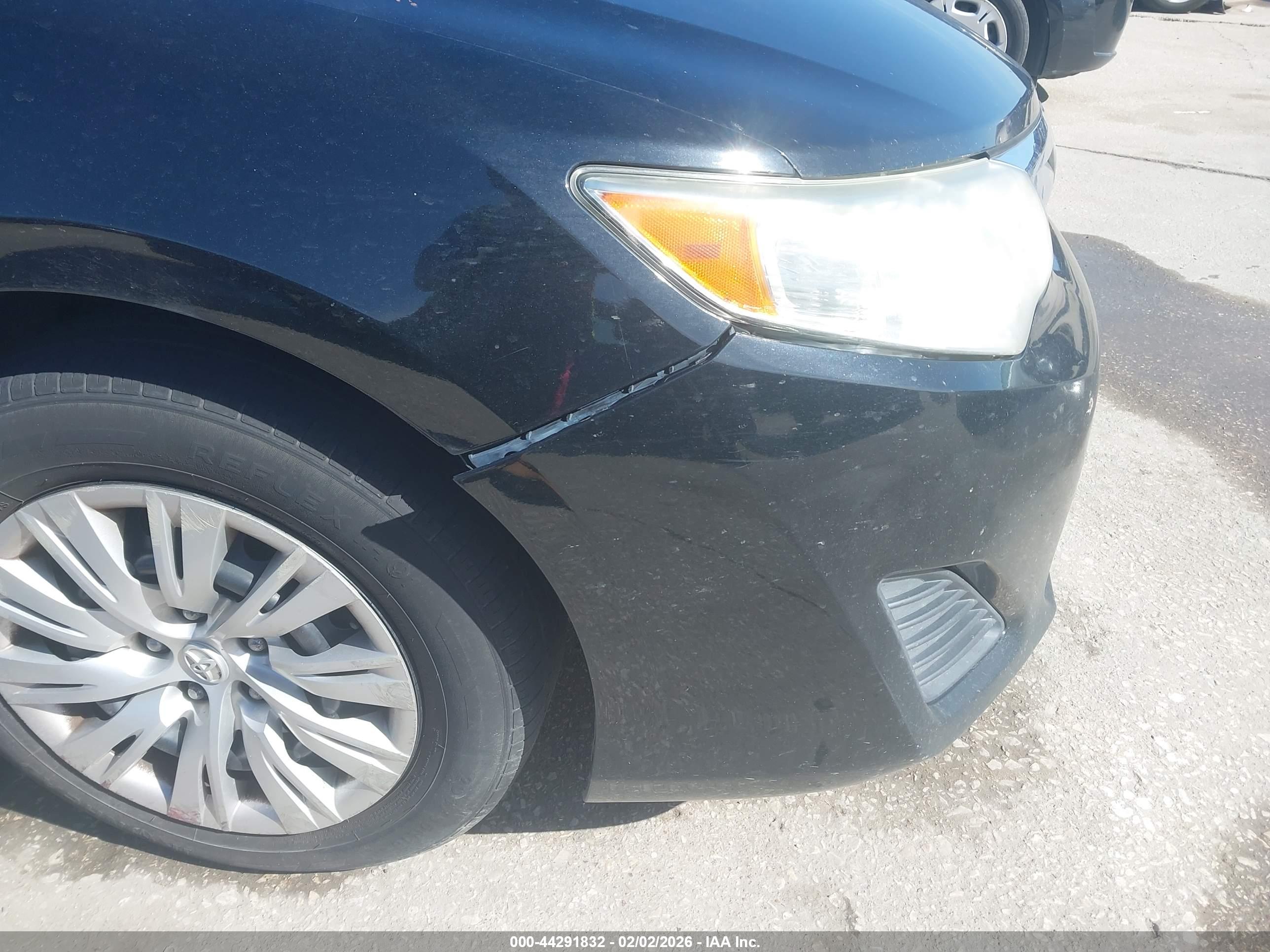 TOYOTA CAMRY image 6