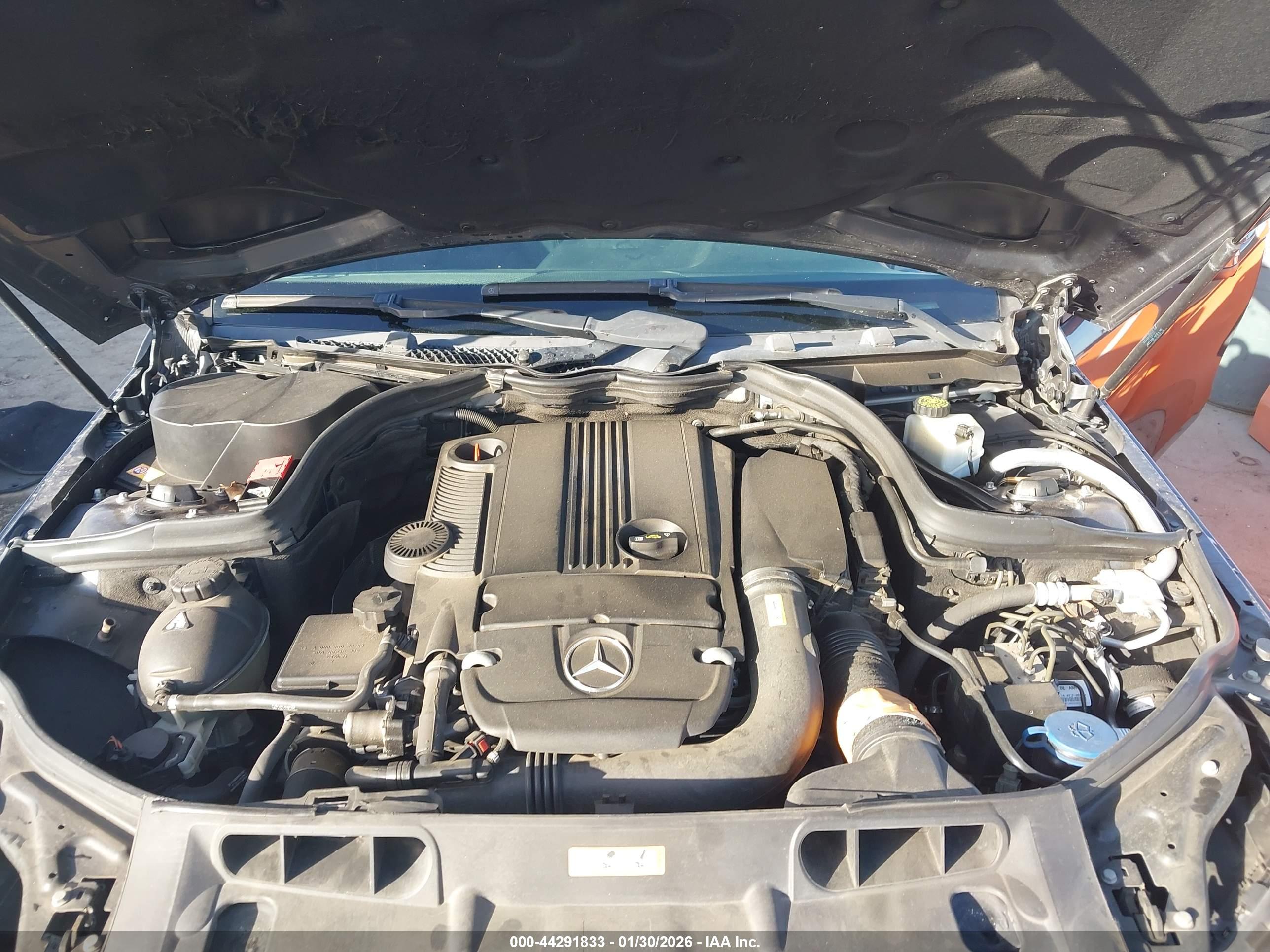 MERCEDES-BENZ C image 10
