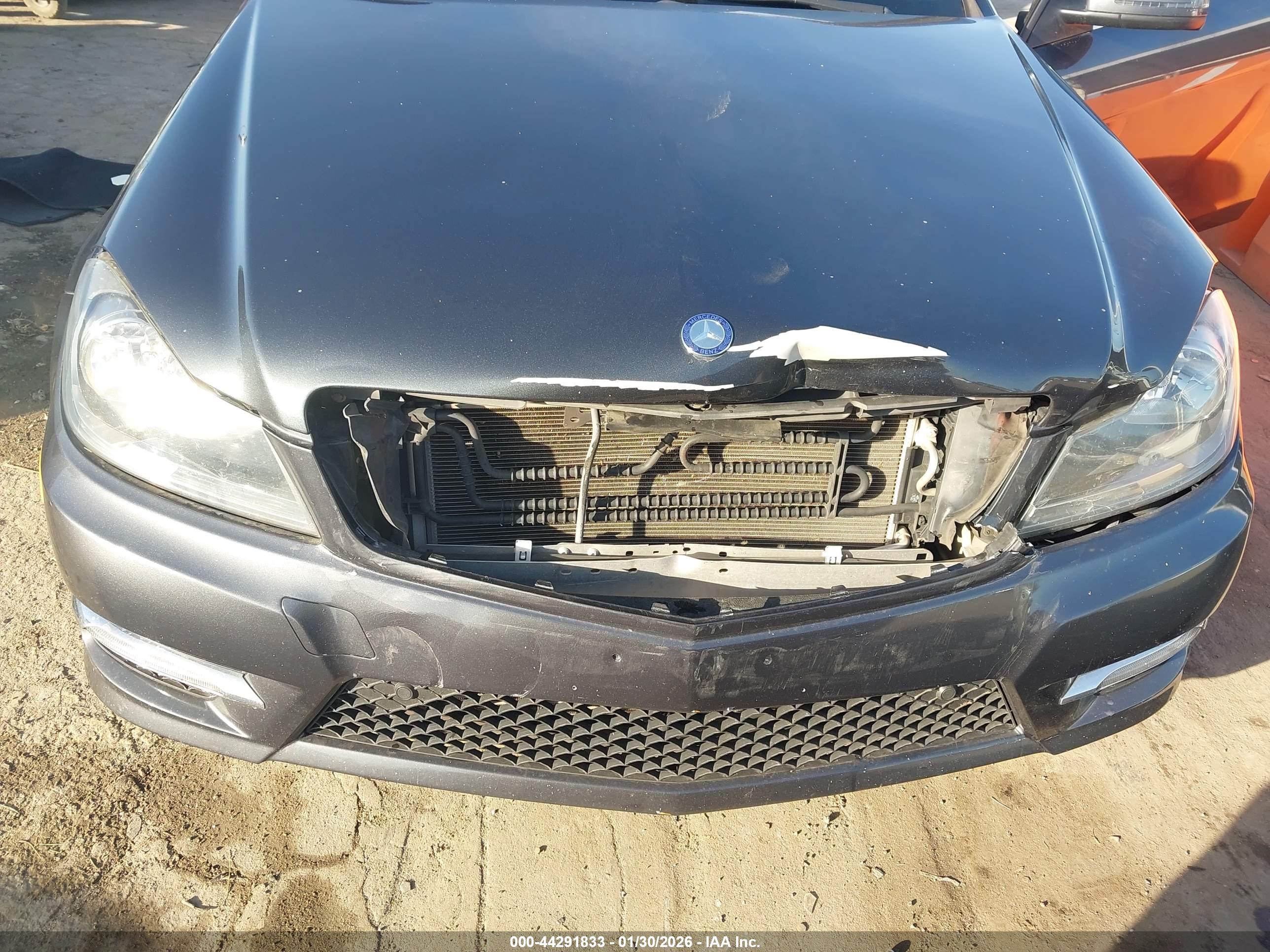 MERCEDES-BENZ C image 6