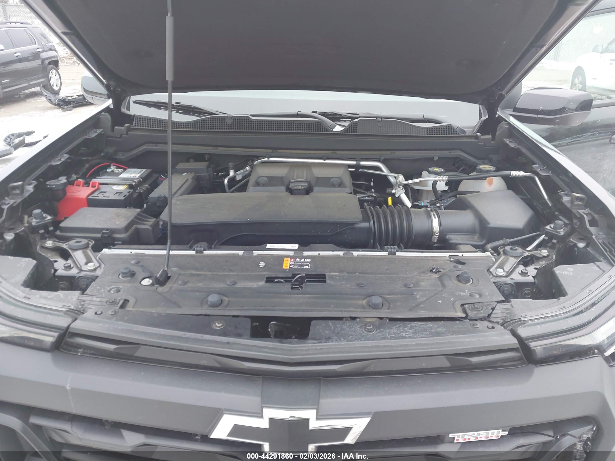 CHEVROLET COLORADO image 10