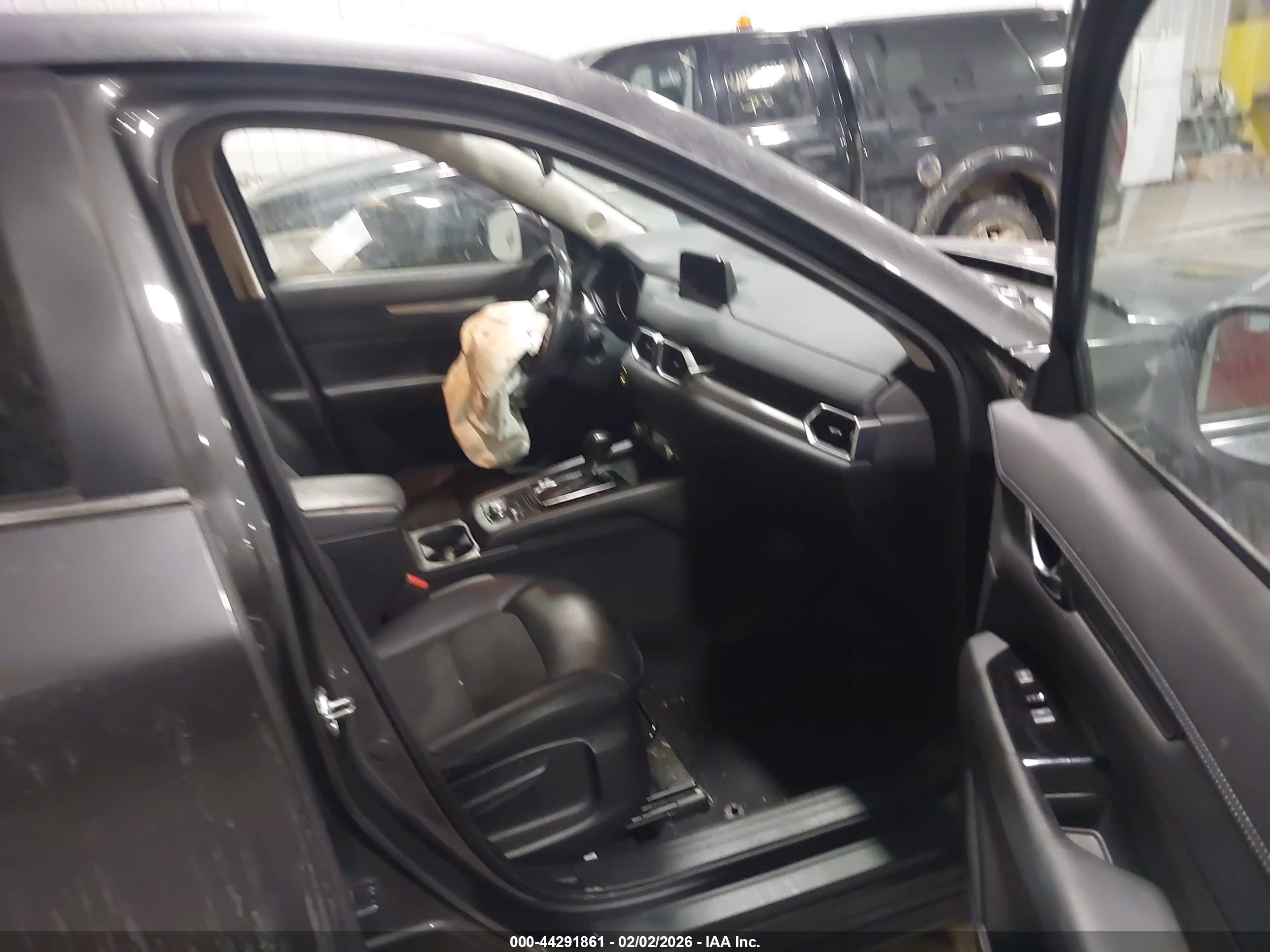 MAZDA CX-5 image 5