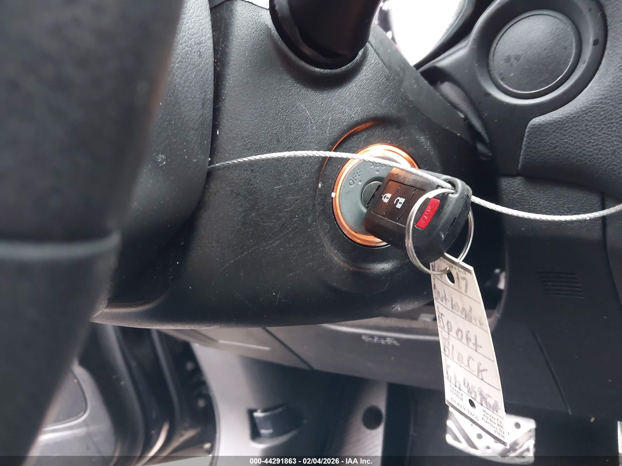 MITSUBISHI OUTLANDER image 11