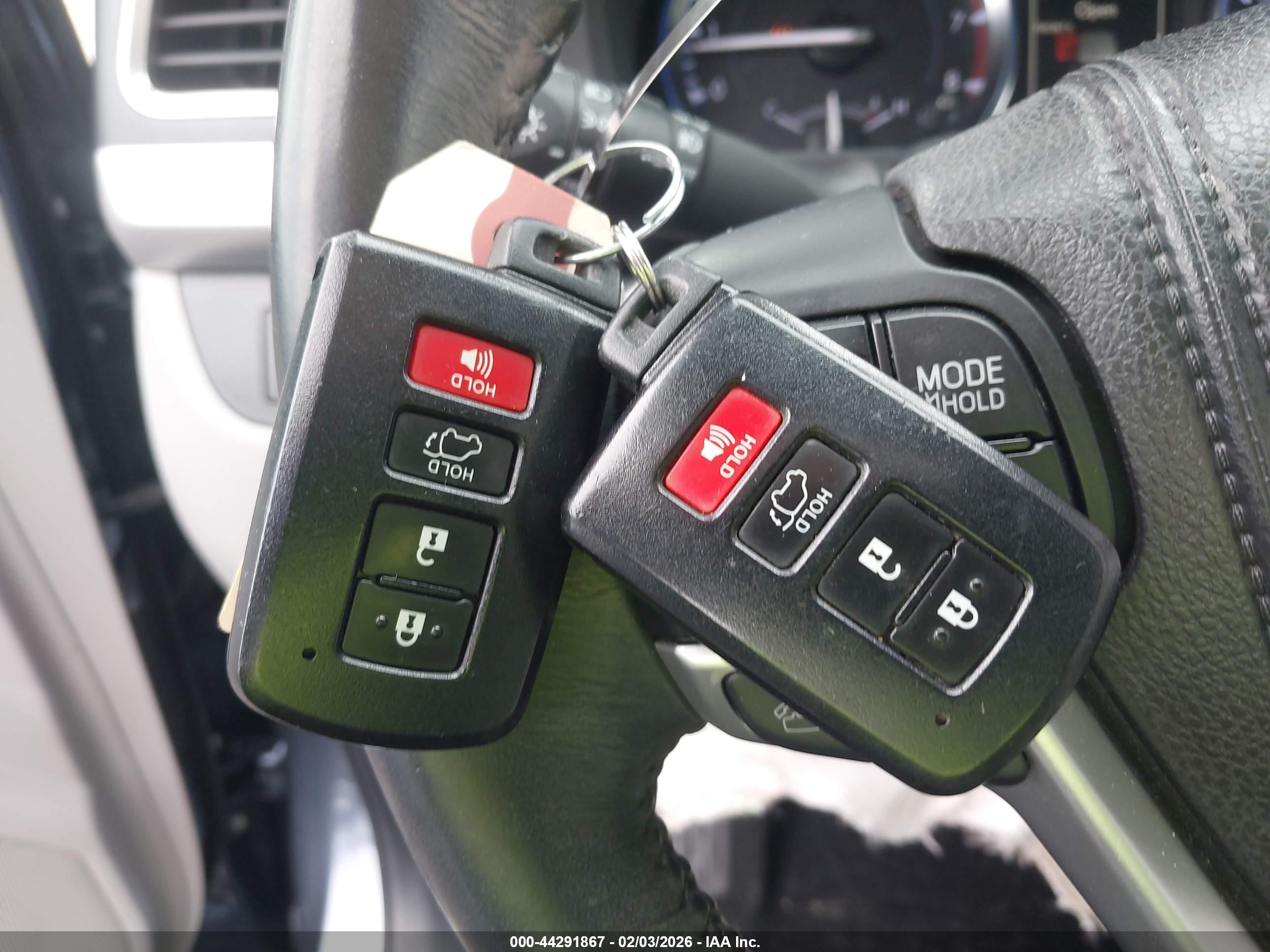 TOYOTA HIGHLANDER image 11