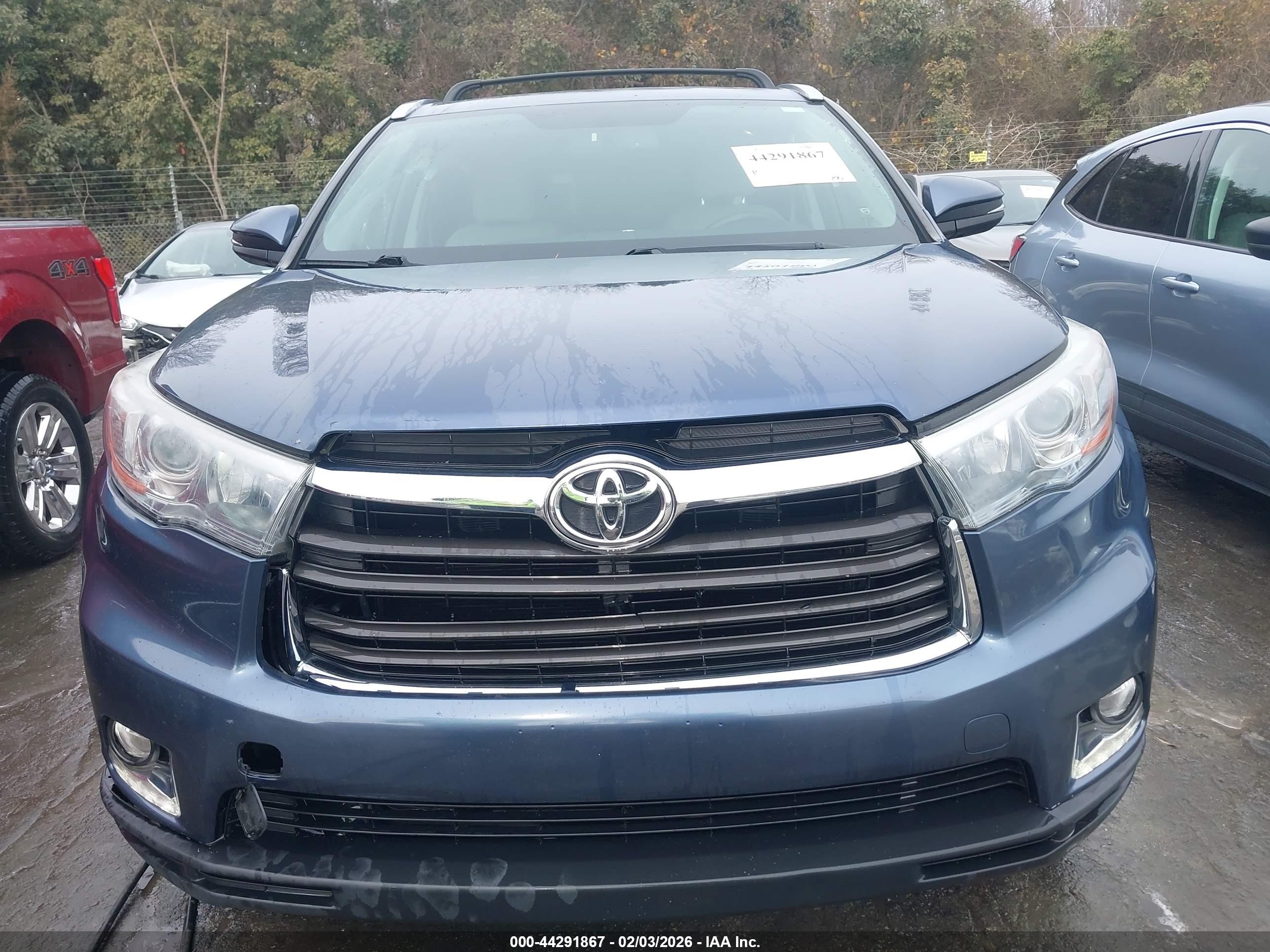 TOYOTA HIGHLANDER image 6