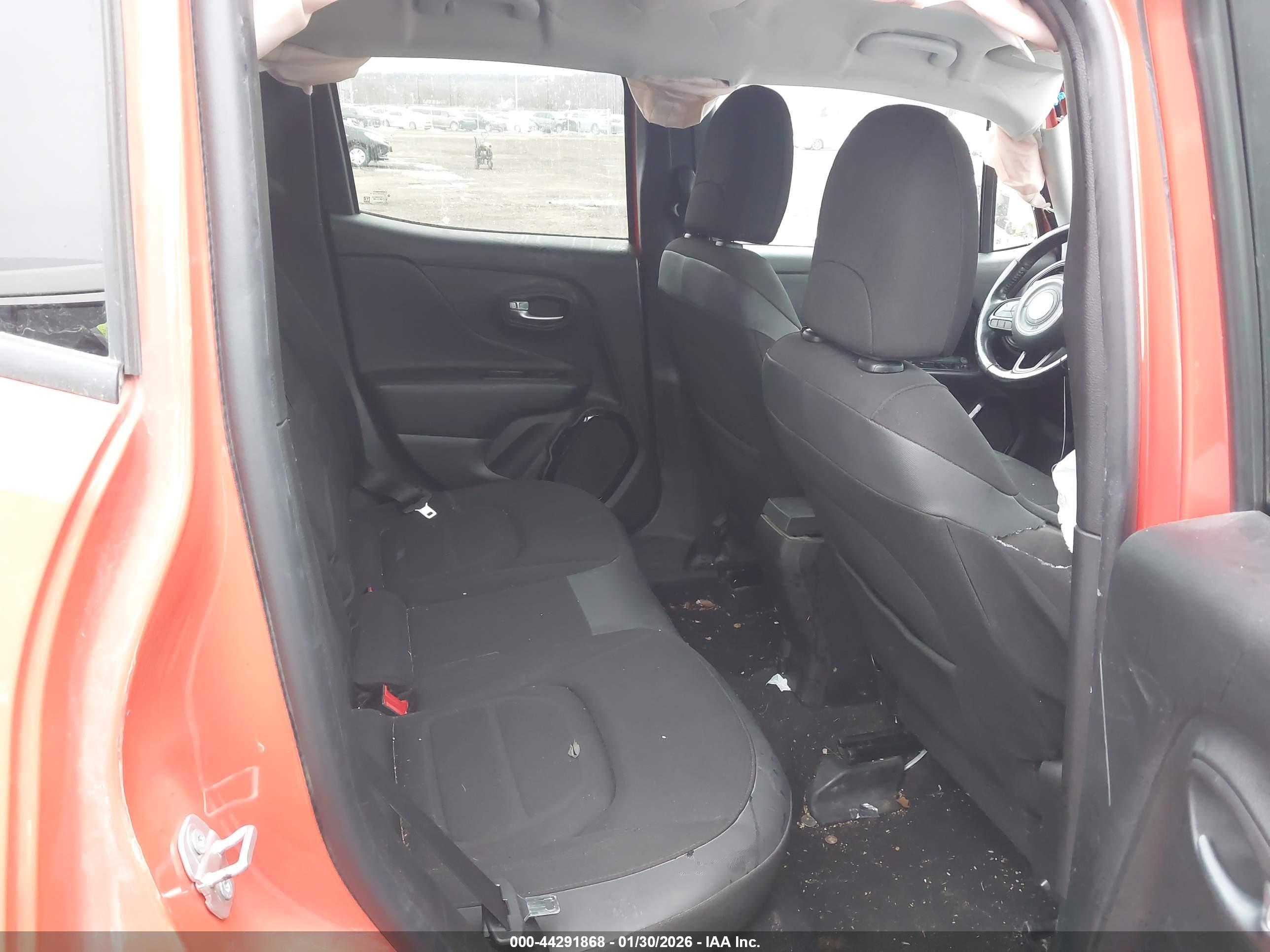 JEEP RENEGADE image 8