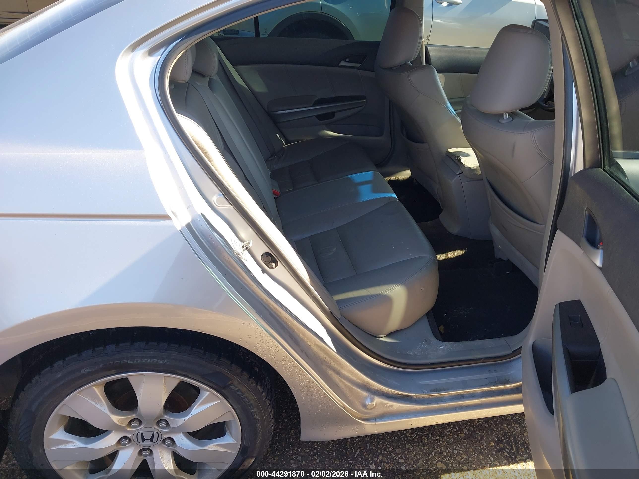 HONDA ACCORD image 8