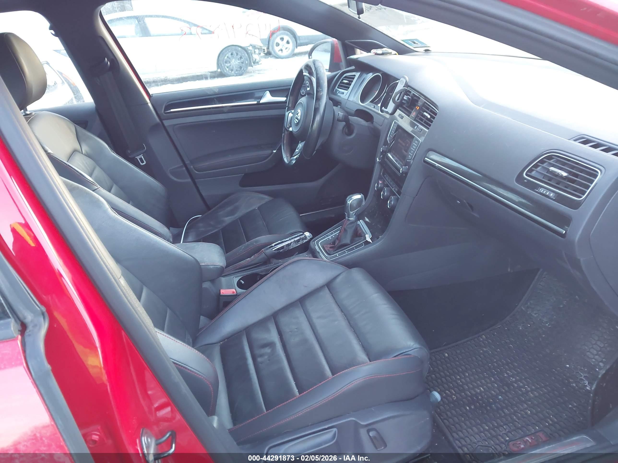 VOLKSWAGEN GOLF image 5