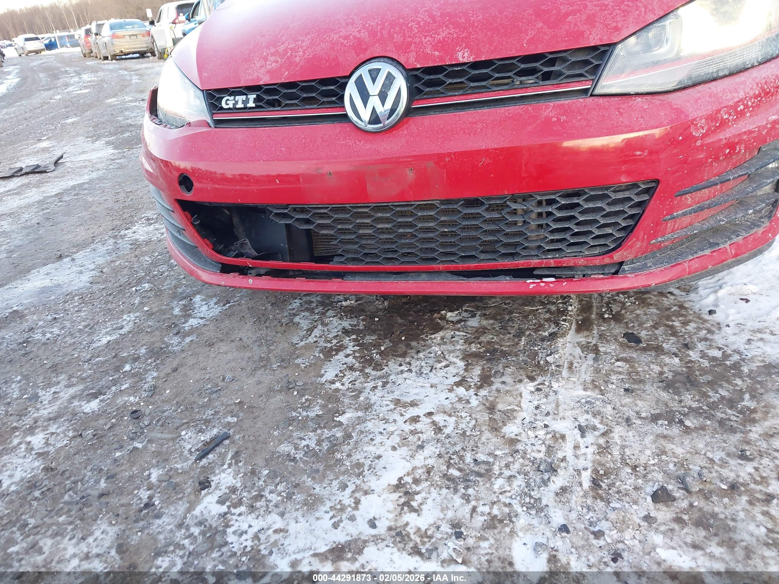 VOLKSWAGEN GOLF image 6