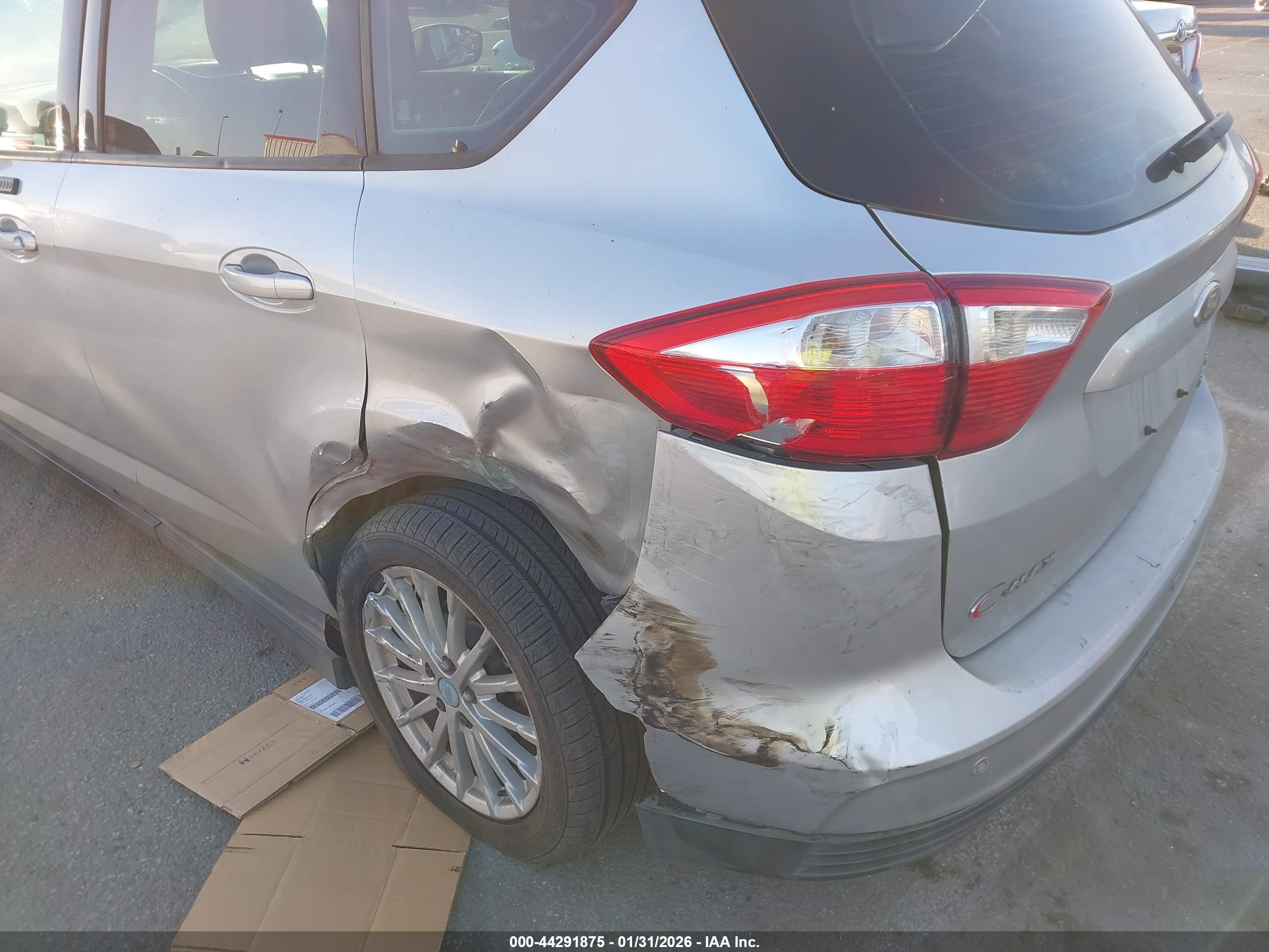 FORD C-MAX image 6