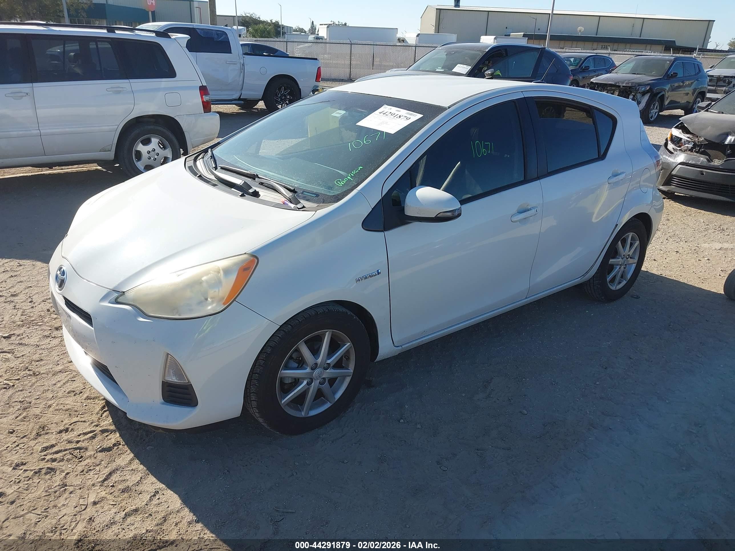 TOYOTA PRIUS image 2