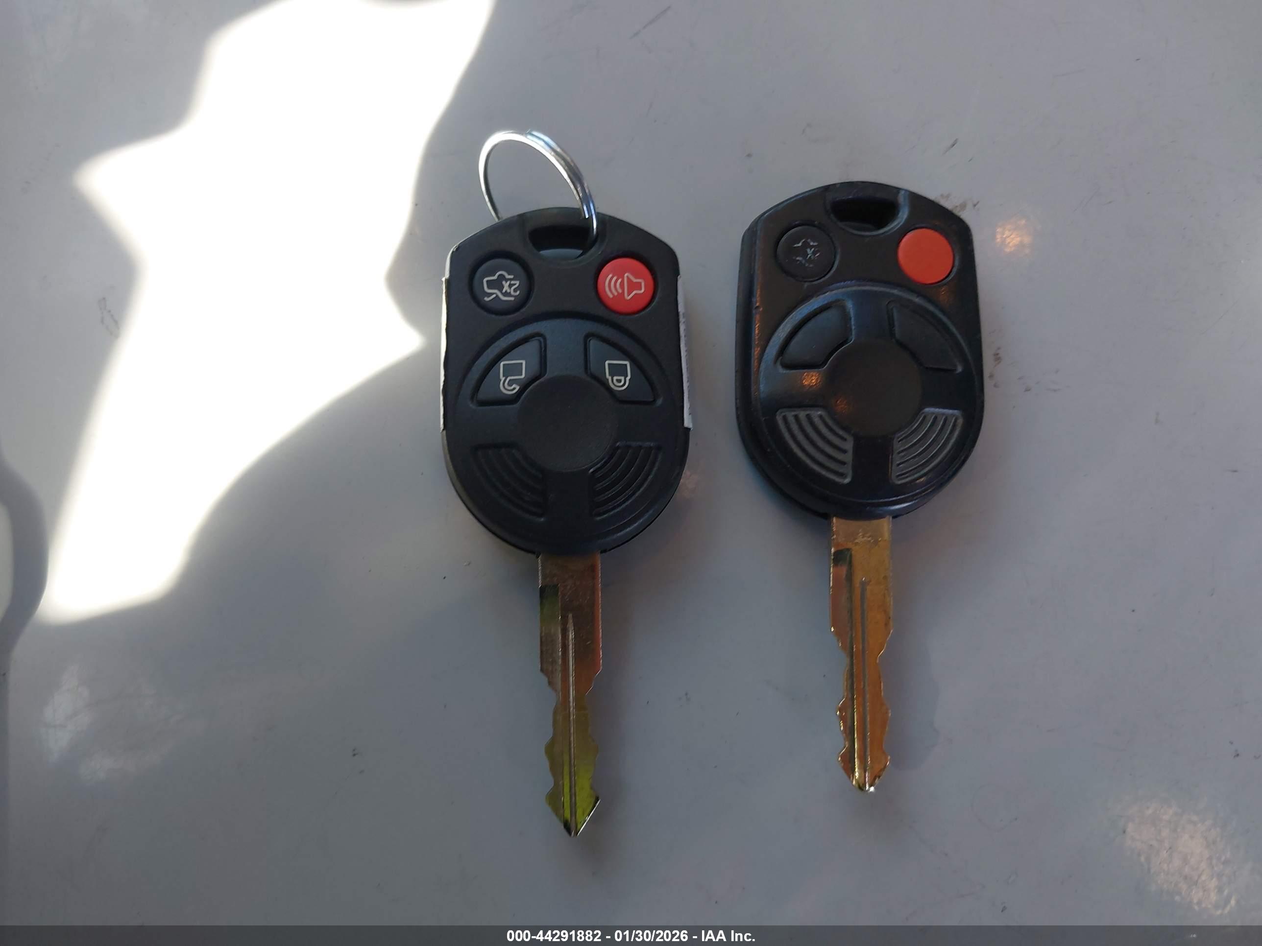 FORD ESCAPE image 11
