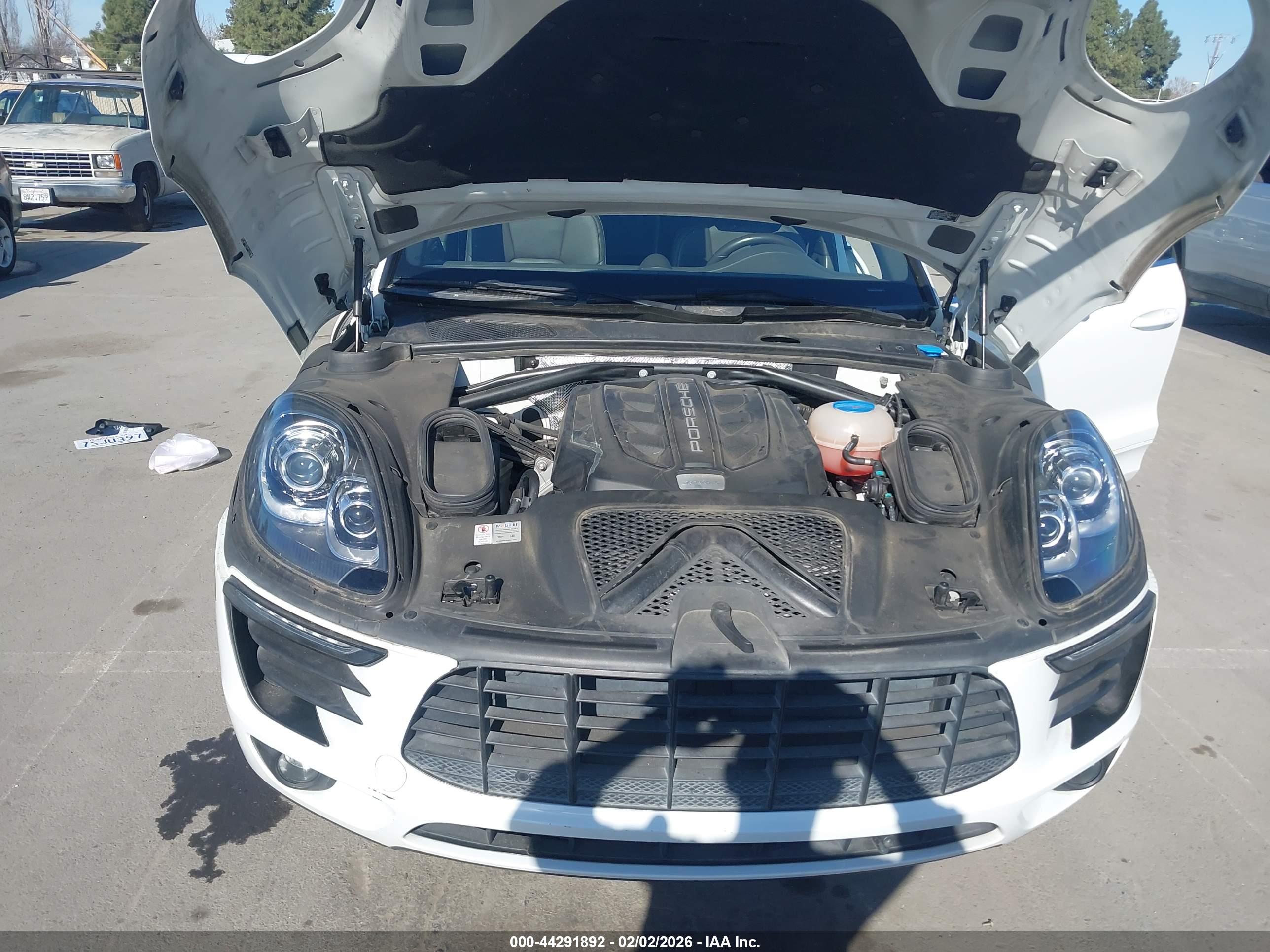 PORSCHE MACAN image 10