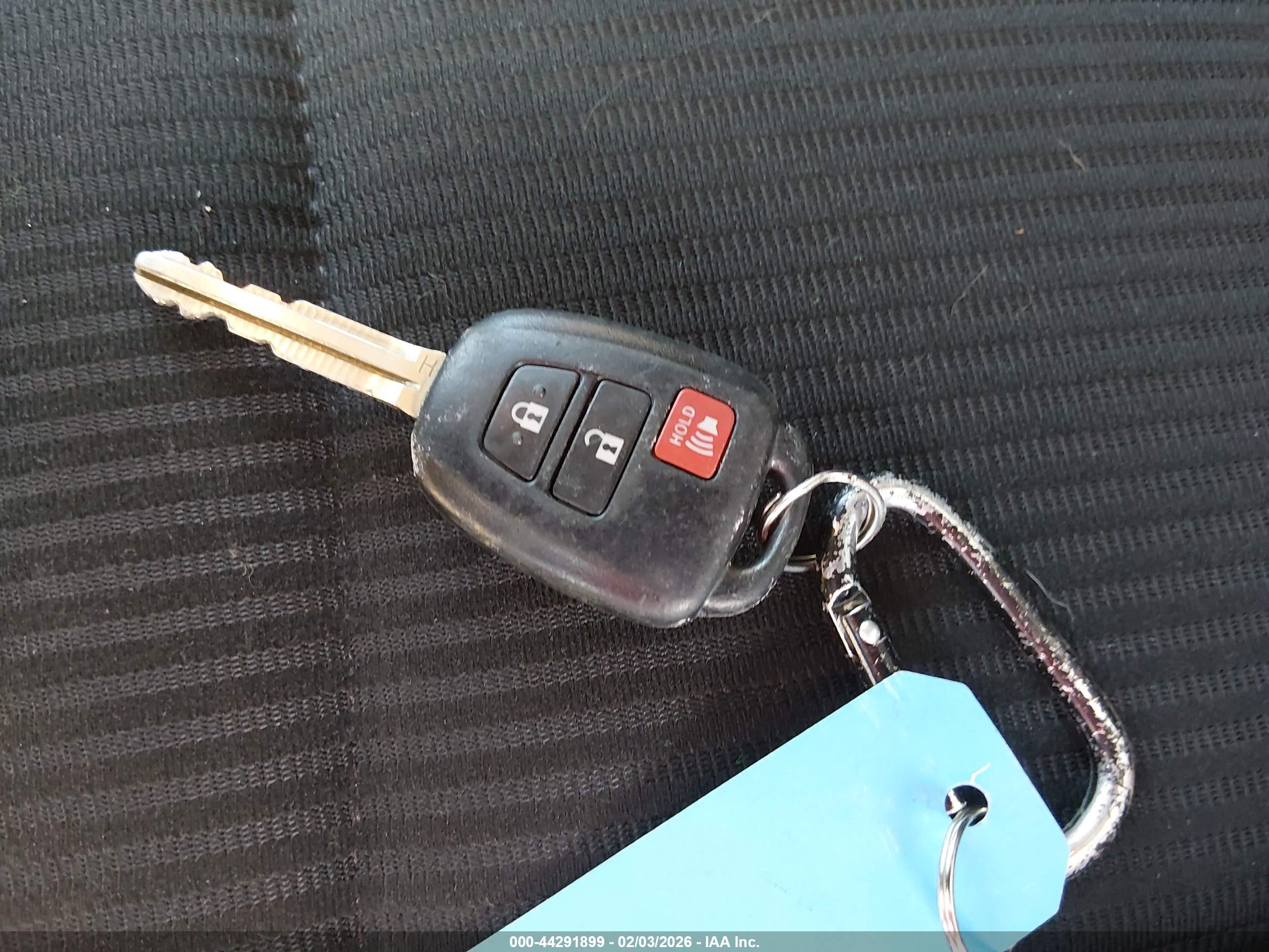 TOYOTA RAV4 image 11