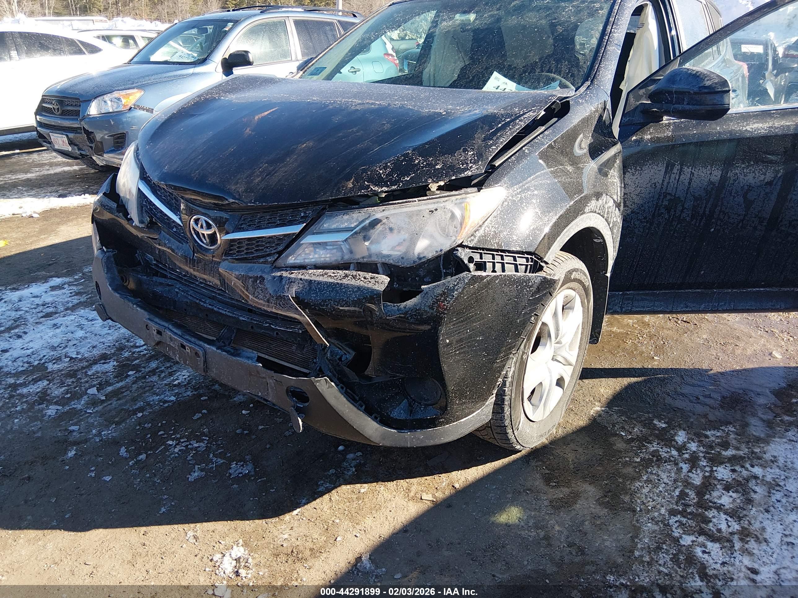 TOYOTA RAV4 image 6