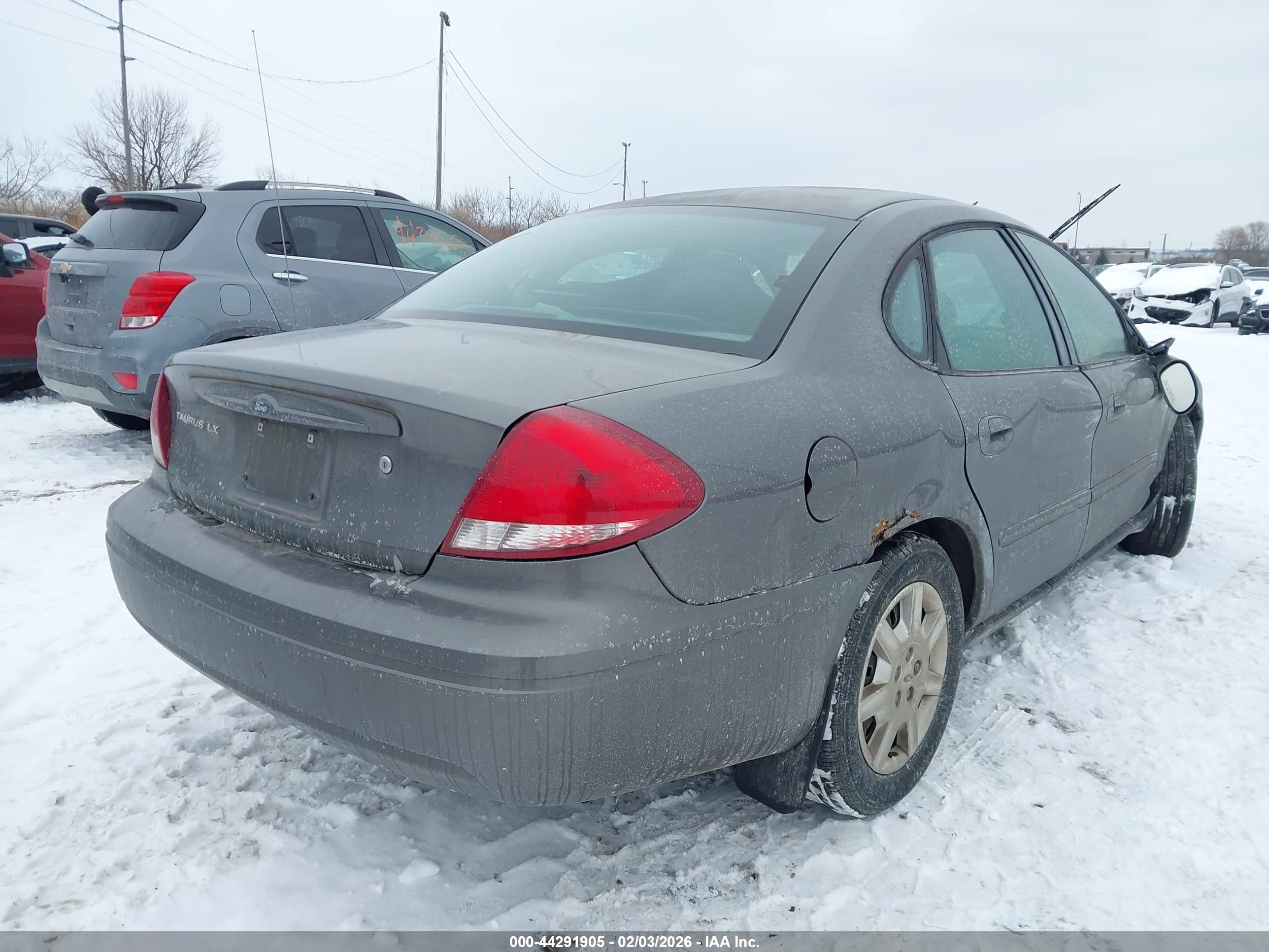 FORD TAURUS image 4