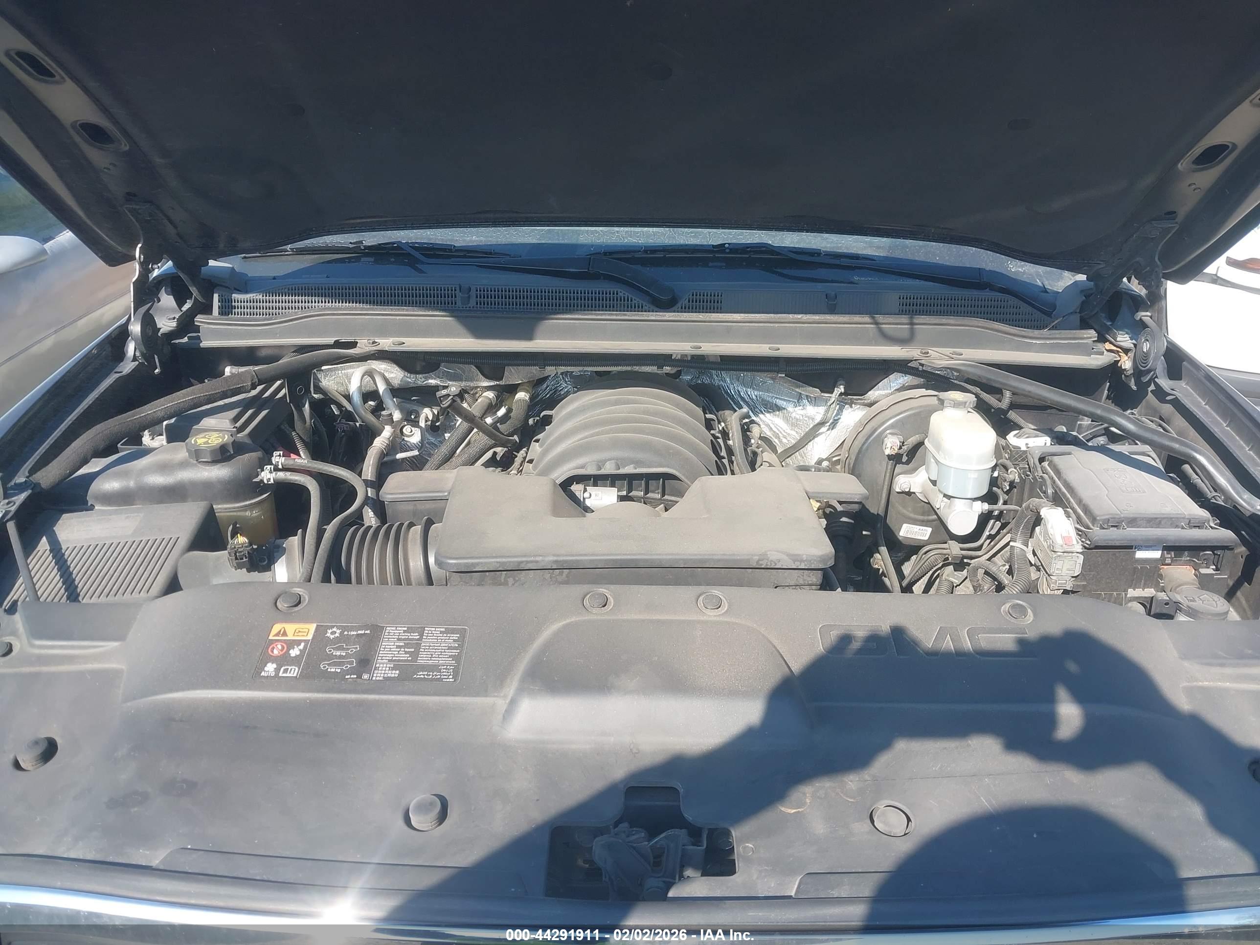 GMC YUKON image 10